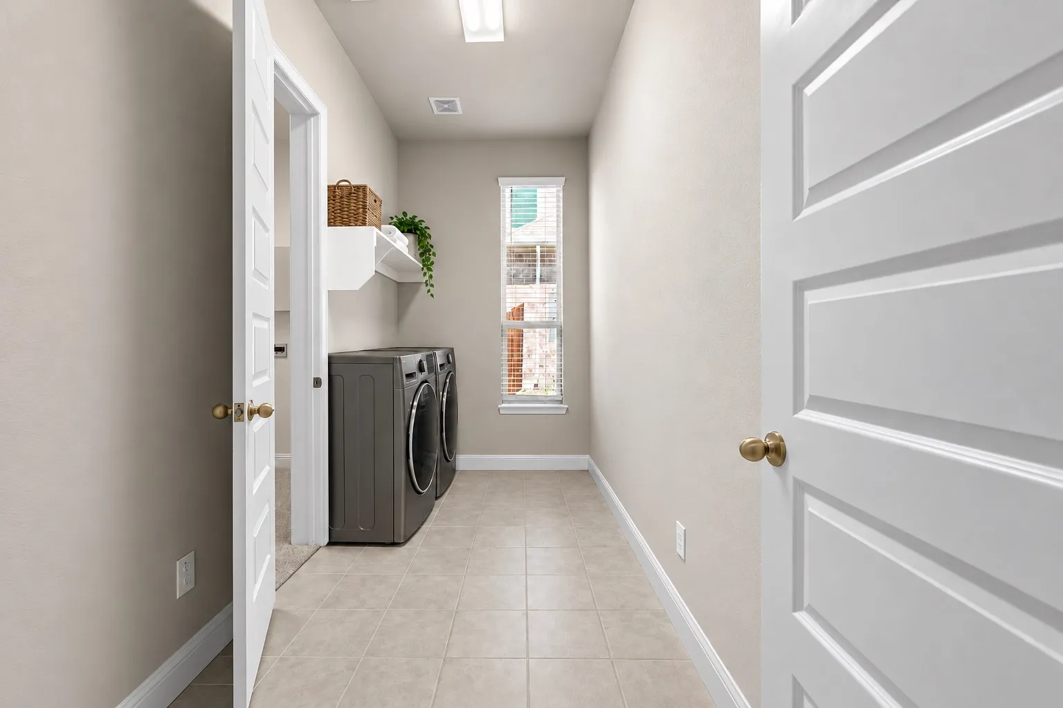 Single Family Residence For Sale in Parker County , 712 Brody Trail, Aledo, Texas 76008, 5 Bedroom, 4 Bathroom, 2 Garage spaces, 3,411 Sqft, built in 2020, mls#21381457, Real Estate Agent in Aledo, Homes For Sale in Parker county, Homes For Sale in Aledo, Realtor in Aledo Texas, Real Estate Brokerage Independent Realty Texas, Luminita Cordes Realtor