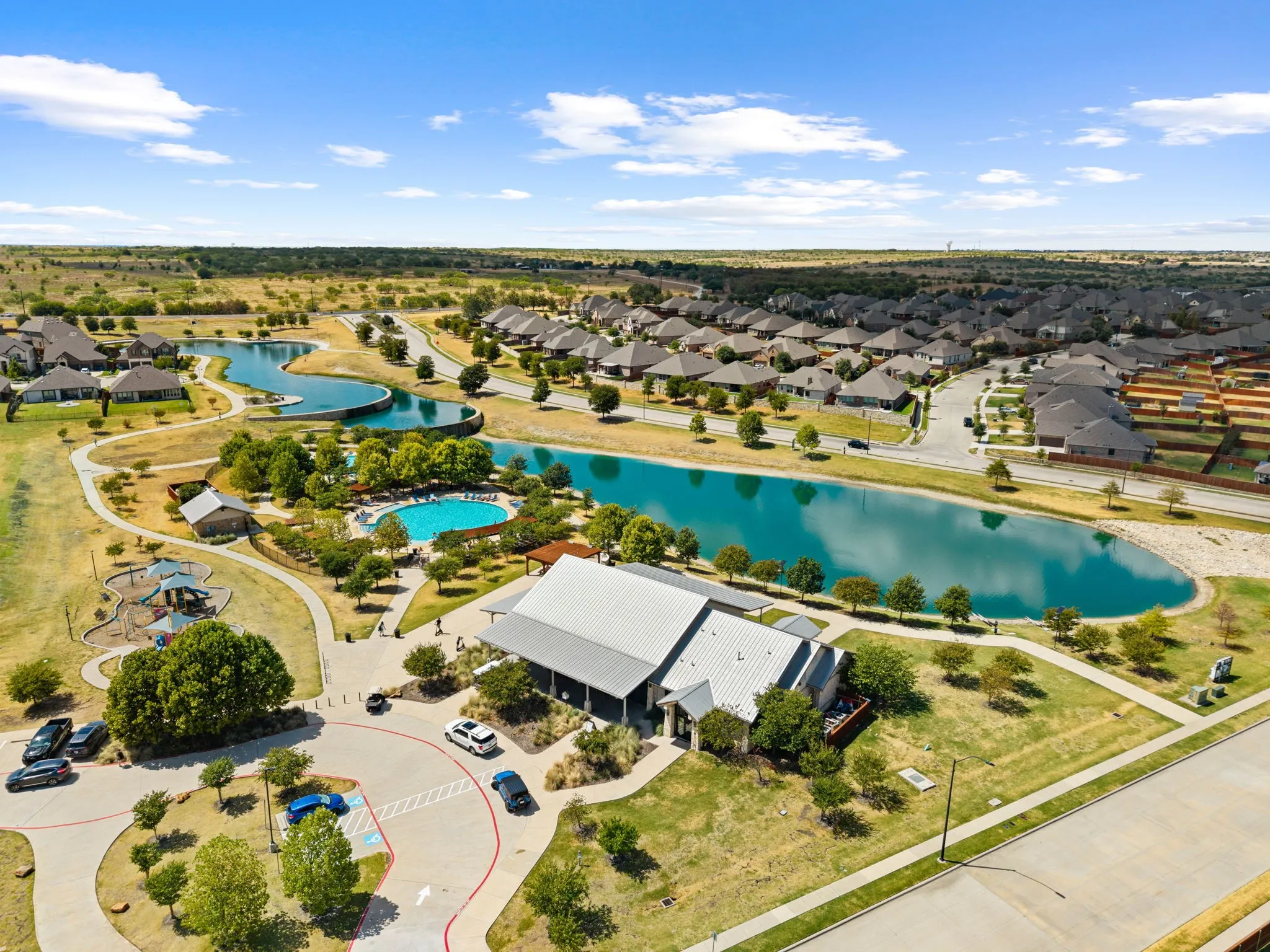 Single Family Residence For Sale in Parker County , 712 Brody Trail, Aledo, Texas 76008, 5 Bedroom, 4 Bathroom, 2 Garage spaces, 3,411 Sqft, built in 2020, mls#21381457, Real Estate Agent in Aledo, Homes For Sale in Parker county, Homes For Sale in Aledo, Realtor in Aledo Texas, Real Estate Brokerage Independent Realty Texas, Luminita Cordes Realtor
