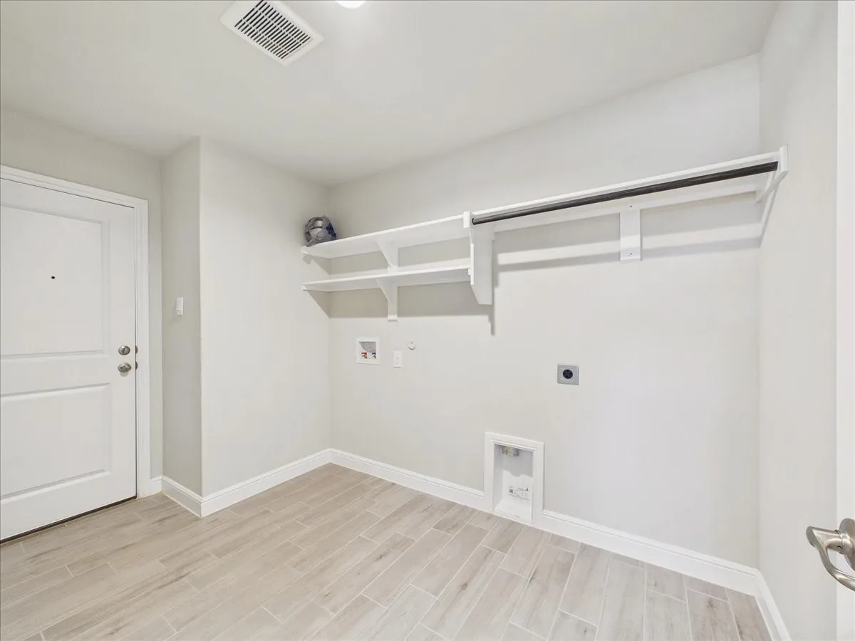 Single Family Residence For Rent in Johnson County , 1449 Bennett Drive, Burleson, Texas 76028, 4 Bedroom, 2 Bathroom, 2 Garage spaces, 2,188 Sqft, built in 2024, mls#21381460, Real Estate Agent in Burleson, Homes For Rent in Johnson county, Homes For Rent in Burleson, Realtor in Burleson Texas, Real Estate Brokerage Independent Realty Texas, Luminita Cordes Realtor