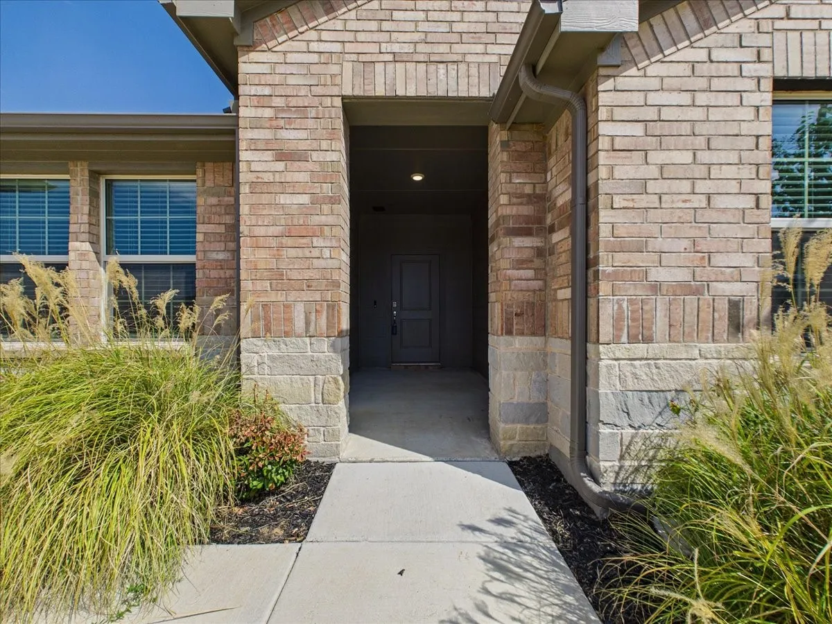 Single Family Residence For Rent in Johnson County , 1449 Bennett Drive, Burleson, Texas 76028, 4 Bedroom, 2 Bathroom, 2 Garage spaces, 2,188 Sqft, built in 2024, mls#21381460, Real Estate Agent in Burleson, Homes For Rent in Johnson county, Homes For Rent in Burleson, Realtor in Burleson Texas, Real Estate Brokerage Independent Realty Texas, Luminita Cordes Realtor
