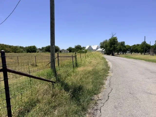 Single Family Residence For Sale in Hill County , 136 Hcr 2221 E, Aquilla, Texas 76622, 4 Bedroom, 3 Bathroom, Garage spaces, 1,875 Sqft, built in 2022, mls#21381330, Real Estate Agent in Aquilla, Homes For Sale in Hill county, Homes For Sale in Aquilla, Realtor in Aquilla Texas, Real Estate Brokerage Independent Realty Texas, Luminita Cordes Realtor