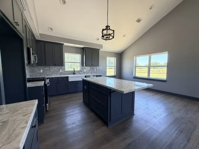 Single Family Residence For Sale in Hill County , 136 Hcr 2221 E, Aquilla, Texas 76622, 4 Bedroom, 3 Bathroom, Garage spaces, 1,875 Sqft, built in 2022, mls#21381330, Real Estate Agent in Aquilla, Homes For Sale in Hill county, Homes For Sale in Aquilla, Realtor in Aquilla Texas, Real Estate Brokerage Independent Realty Texas, Luminita Cordes Realtor