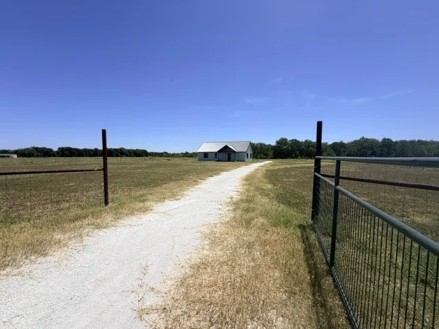 Single Family Residence For Sale in Hill County , 136 Hcr 2221 E, Aquilla, Texas 76622, 4 Bedroom, 3 Bathroom, Garage spaces, 1,875 Sqft, built in 2022, mls#21381330, Real Estate Agent in Aquilla, Homes For Sale in Hill county, Homes For Sale in Aquilla, Realtor in Aquilla Texas, Real Estate Brokerage Independent Realty Texas, Luminita Cordes Realtor