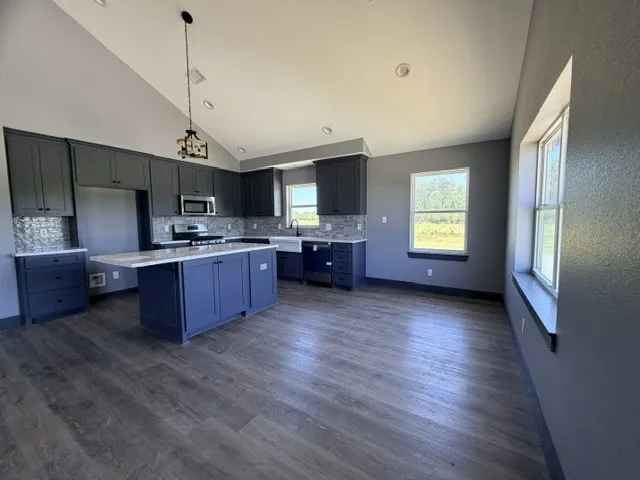 Single Family Residence For Sale in Hill County , 136 Hcr 2221 E, Aquilla, Texas 76622, 4 Bedroom, 3 Bathroom, Garage spaces, 1,875 Sqft, built in 2022, mls#21381330, Real Estate Agent in Aquilla, Homes For Sale in Hill county, Homes For Sale in Aquilla, Realtor in Aquilla Texas, Real Estate Brokerage Independent Realty Texas, Luminita Cordes Realtor