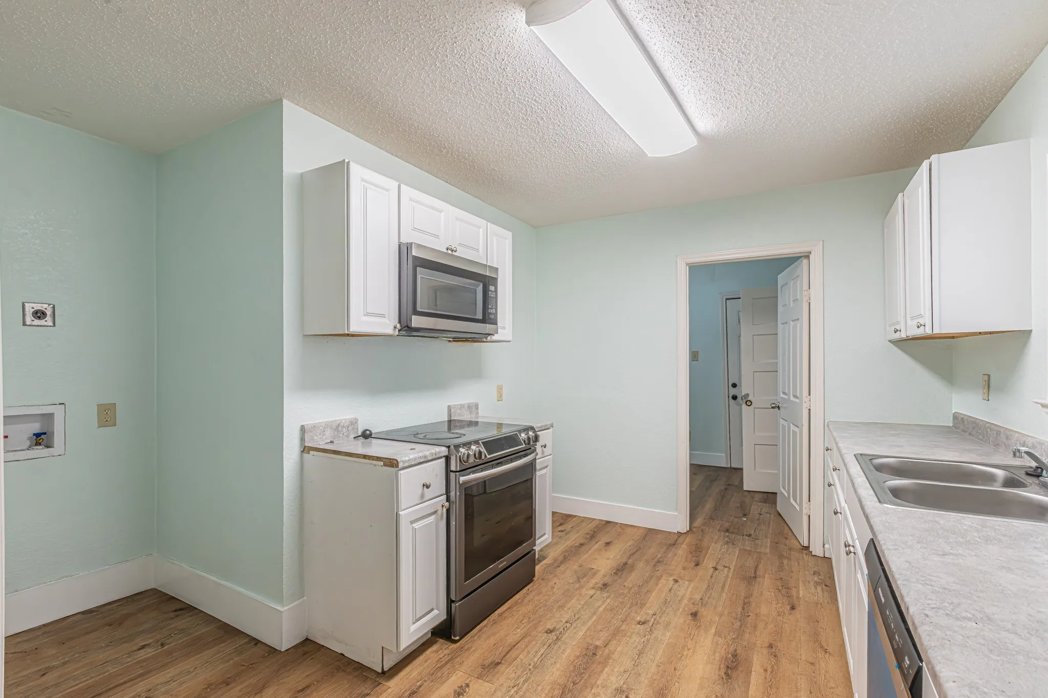 Single Family Residence For Sale in Dallas County , 2543 E Ann Arbor Avenue, Dallas, Texas 75216, 3 Bedroom, 2 Bathroom, Garage spaces, 1,202 Sqft, built in 1940, mls#21381031, Real Estate Agent in Dallas, Homes For Sale in Dallas county, Homes For Sale in Dallas, Realtor in Dallas Texas, Real Estate Brokerage Independent Realty Texas, Luminita Cordes Realtor