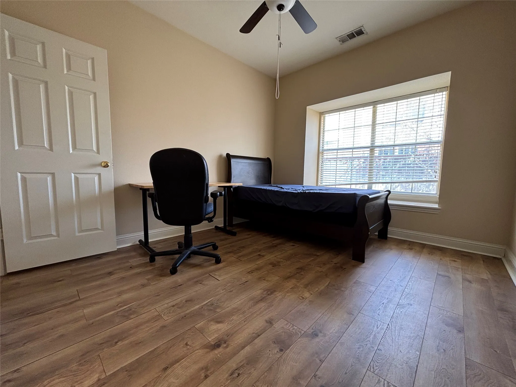 Single Family Residence For Rent in Dallas County , 462 Richmond Street, Irving, Texas 75063, 4 Bedroom, 3 Bathroom, 2 Garage spaces, 3,024 Sqft, built in 2000, mls#21381484, Real Estate Agent in Irving, Homes For Rent in Dallas county, Homes For Rent in Irving, Realtor in Irving Texas, Real Estate Brokerage Independent Realty Texas, Luminita Cordes Realtor