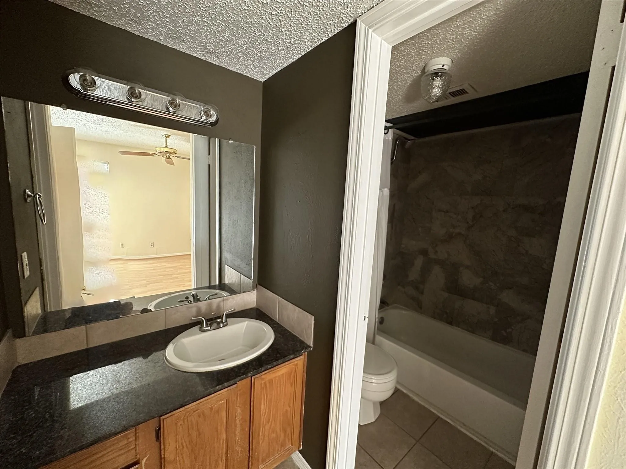 Condominium For Rent in Collin County , 18333 Roehampton Drive 223, Dallas, Texas 75252, 1 Bedroom, 1 Bathroom, Garage spaces, 600 Sqft, built in 1985, mls#21381477, Real Estate Agent in Dallas, Homes For Rent in Collin county, Homes For Rent in Dallas, Realtor in Dallas Texas, Real Estate Brokerage Independent Realty Texas, Luminita Cordes Realtor