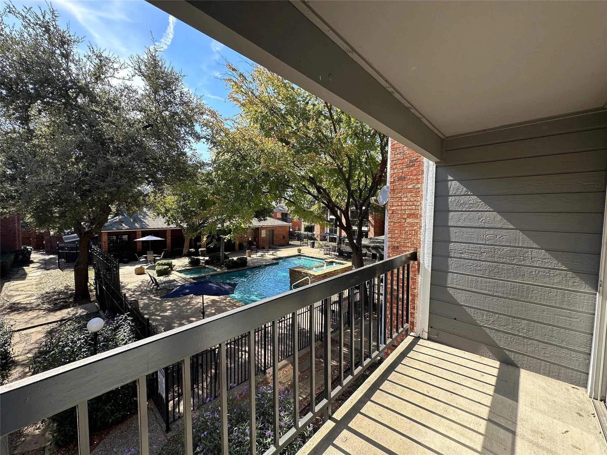 Condominium For Rent in Collin County , 18333 Roehampton Drive 223, Dallas, Texas 75252, 1 Bedroom, 1 Bathroom, Garage spaces, 600 Sqft, built in 1985, mls#21381477, Real Estate Agent in Dallas, Homes For Rent in Collin county, Homes For Rent in Dallas, Realtor in Dallas Texas, Real Estate Brokerage Independent Realty Texas, Luminita Cordes Realtor