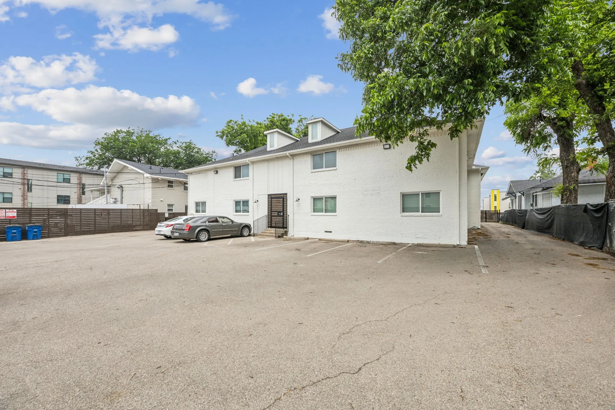 Apartment For Rent in Dallas County , 5018 San Jacinto Street 108, Dallas, Texas 75206, 0, 1 Bathroom, Garage spaces, 378 Sqft, built in 1956, mls#21381494, Real Estate Agent in Dallas, Homes For Rent in Dallas county, Homes For Rent in Dallas, Realtor in Dallas Texas, Real Estate Brokerage Independent Realty Texas, Luminita Cordes Realtor