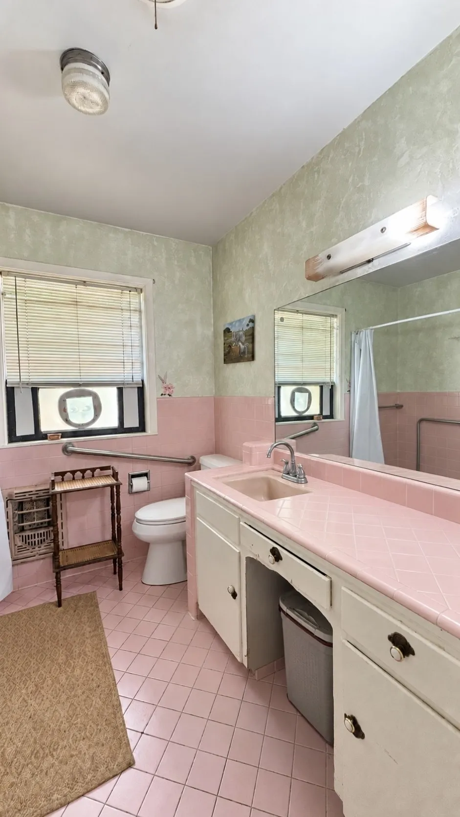 Single Family Residence For Sale in Smith County , 1723 Montrose Drive, Tyler, Texas 75701, 3 Bedroom, 2 Bathroom, Garage spaces, 1,608 Sqft, built in 1963, mls#21381471, Real Estate Agent in Tyler, Homes For Sale in Smith county, Homes For Sale in Tyler, Realtor in Tyler Texas, Real Estate Brokerage Independent Realty Texas, Luminita Cordes Realtor