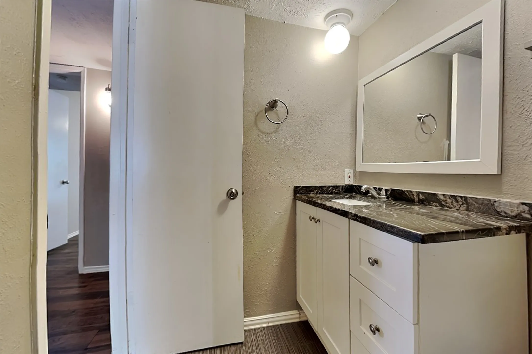 Single Family Residence For Rent in Tarrant County , 4605 Greenfield Drive, Arlington, Texas 76016, 3 Bedroom, 2 Bathroom, 2 Garage spaces, 1,545 Sqft, built in 1979, mls#21381500, Real Estate Agent in Arlington, Homes For Rent in Tarrant county, Homes For Rent in Arlington, Realtor in Arlington Texas, Real Estate Brokerage Independent Realty Texas, Luminita Cordes Realtor