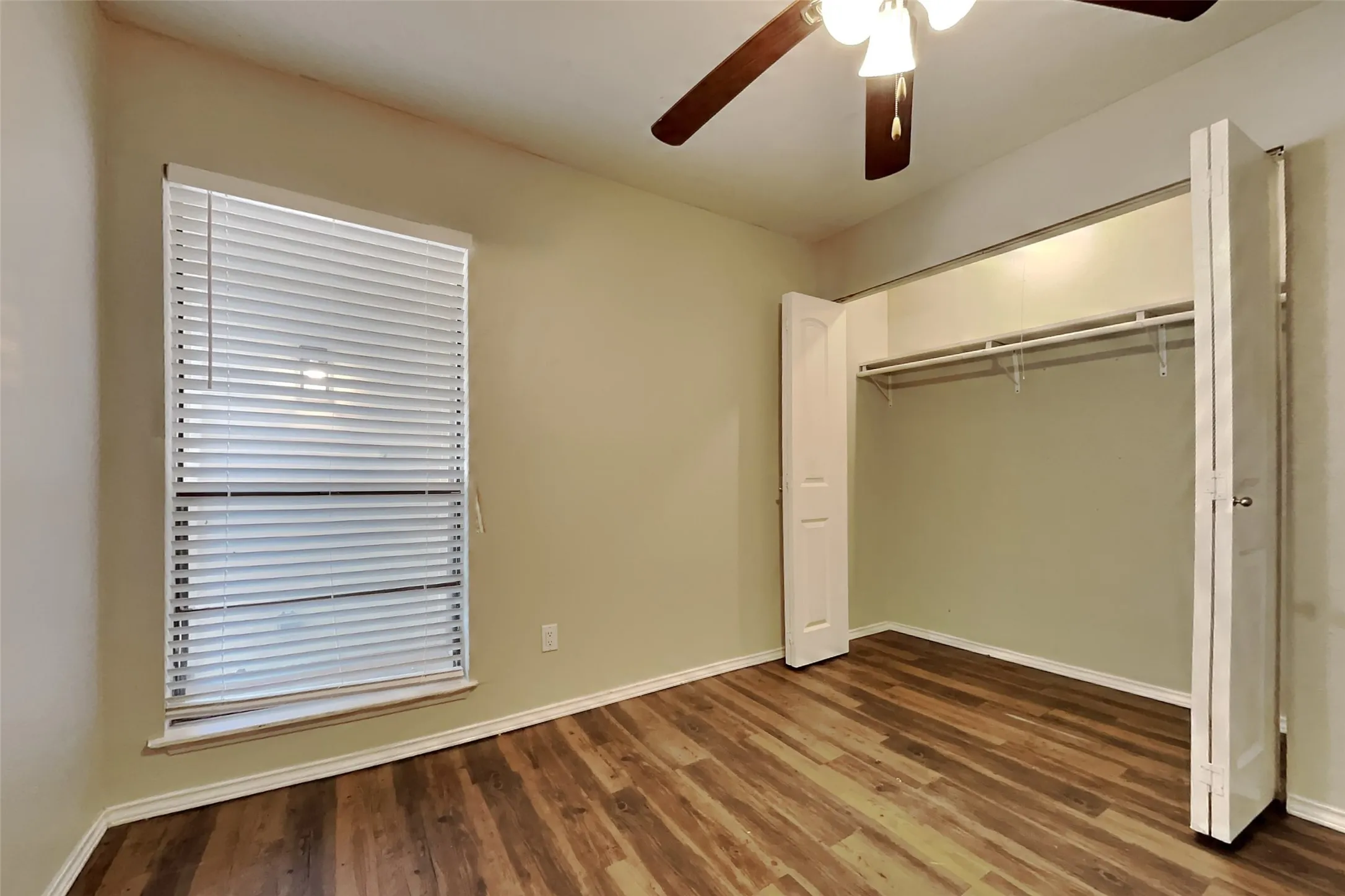 Single Family Residence For Rent in Tarrant County , 4605 Greenfield Drive, Arlington, Texas 76016, 3 Bedroom, 2 Bathroom, 2 Garage spaces, 1,545 Sqft, built in 1979, mls#21381500, Real Estate Agent in Arlington, Homes For Rent in Tarrant county, Homes For Rent in Arlington, Realtor in Arlington Texas, Real Estate Brokerage Independent Realty Texas, Luminita Cordes Realtor
