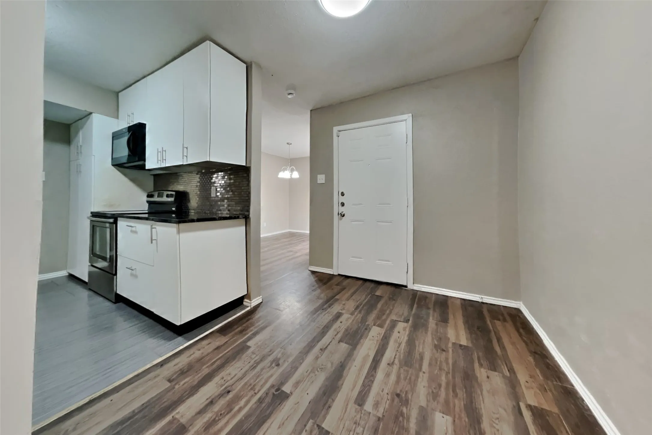 Single Family Residence For Rent in Tarrant County , 4605 Greenfield Drive, Arlington, Texas 76016, 3 Bedroom, 2 Bathroom, 2 Garage spaces, 1,545 Sqft, built in 1979, mls#21381500, Real Estate Agent in Arlington, Homes For Rent in Tarrant county, Homes For Rent in Arlington, Realtor in Arlington Texas, Real Estate Brokerage Independent Realty Texas, Luminita Cordes Realtor