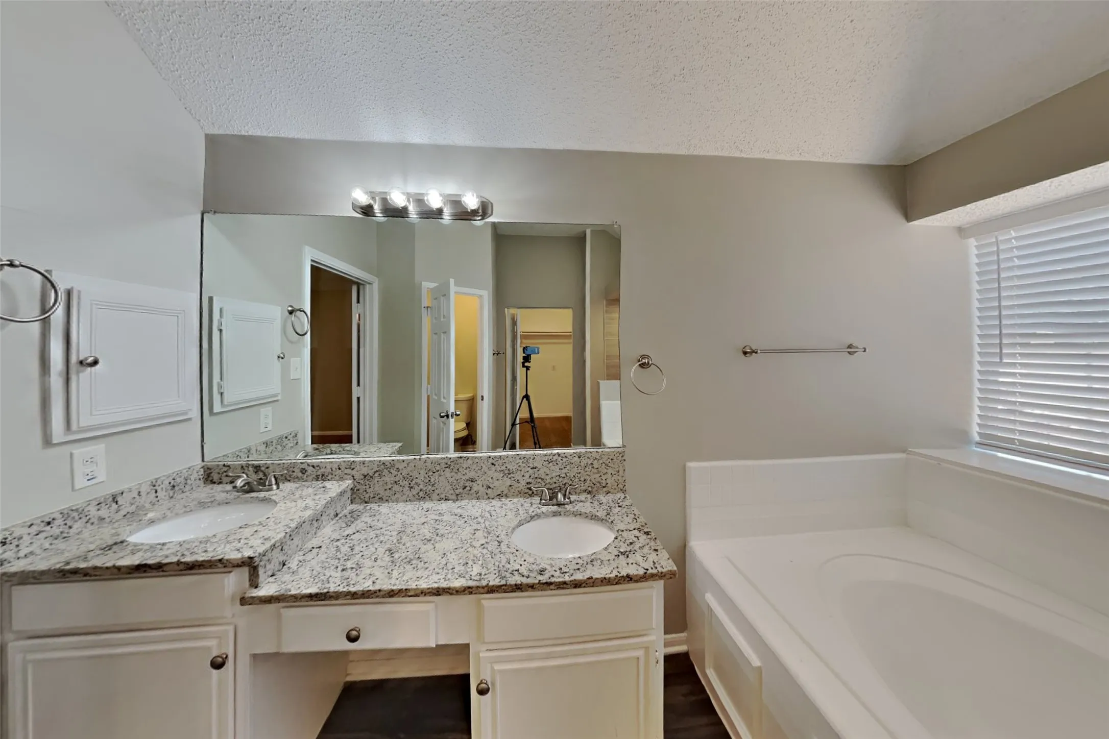 Single Family Residence For Rent in Collin County , 713 Sycamore Creek Road, Allen, Texas 75002, 4 Bedroom, 3 Bathroom, 2 Garage spaces, 2,318 Sqft, built in 1990, mls#21381512, Real Estate Agent in Allen, Homes For Rent in Collin county, Homes For Rent in Allen, Realtor in Allen Texas, Real Estate Brokerage Independent Realty Texas, Luminita Cordes Realtor