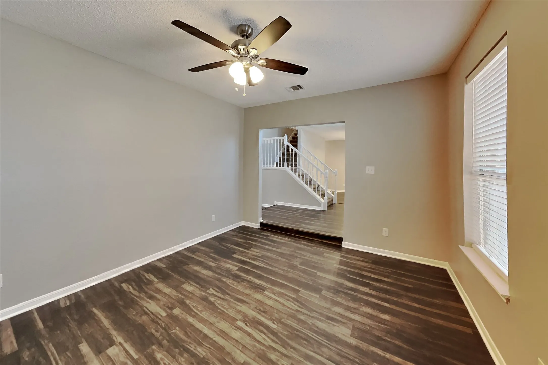 Single Family Residence For Rent in Collin County , 713 Sycamore Creek Road, Allen, Texas 75002, 4 Bedroom, 3 Bathroom, 2 Garage spaces, 2,318 Sqft, built in 1990, mls#21381512, Real Estate Agent in Allen, Homes For Rent in Collin county, Homes For Rent in Allen, Realtor in Allen Texas, Real Estate Brokerage Independent Realty Texas, Luminita Cordes Realtor