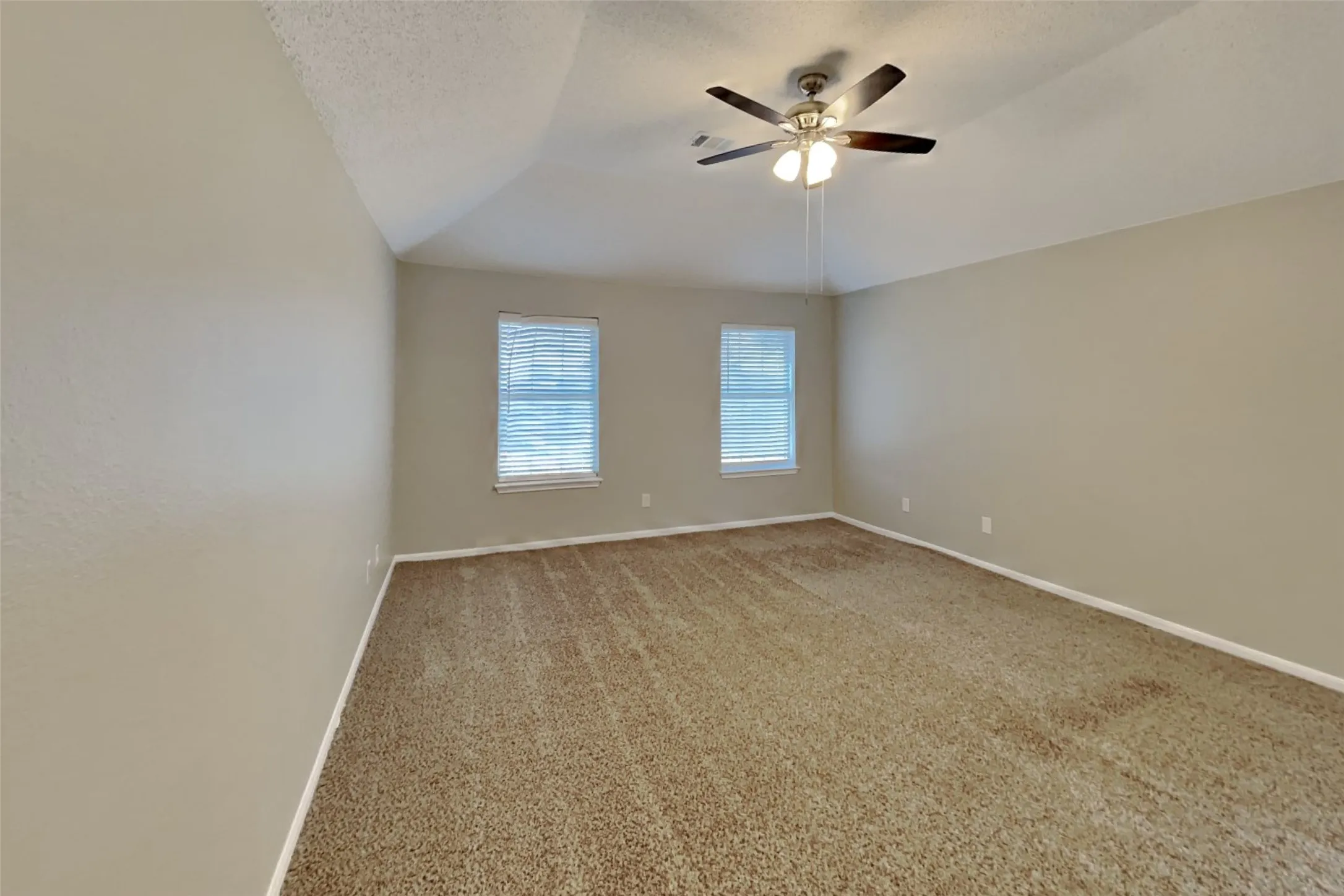 Single Family Residence For Rent in Collin County , 713 Sycamore Creek Road, Allen, Texas 75002, 4 Bedroom, 3 Bathroom, 2 Garage spaces, 2,318 Sqft, built in 1990, mls#21381512, Real Estate Agent in Allen, Homes For Rent in Collin county, Homes For Rent in Allen, Realtor in Allen Texas, Real Estate Brokerage Independent Realty Texas, Luminita Cordes Realtor