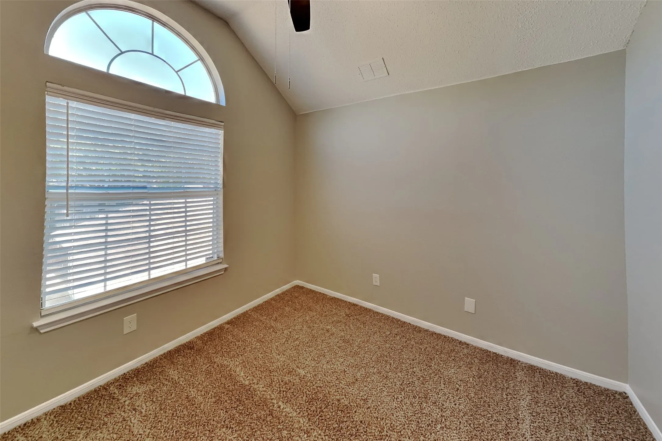 Single Family Residence For Rent in Collin County , 713 Sycamore Creek Road, Allen, Texas 75002, 4 Bedroom, 3 Bathroom, 2 Garage spaces, 2,318 Sqft, built in 1990, mls#21381512, Real Estate Agent in Allen, Homes For Rent in Collin county, Homes For Rent in Allen, Realtor in Allen Texas, Real Estate Brokerage Independent Realty Texas, Luminita Cordes Realtor