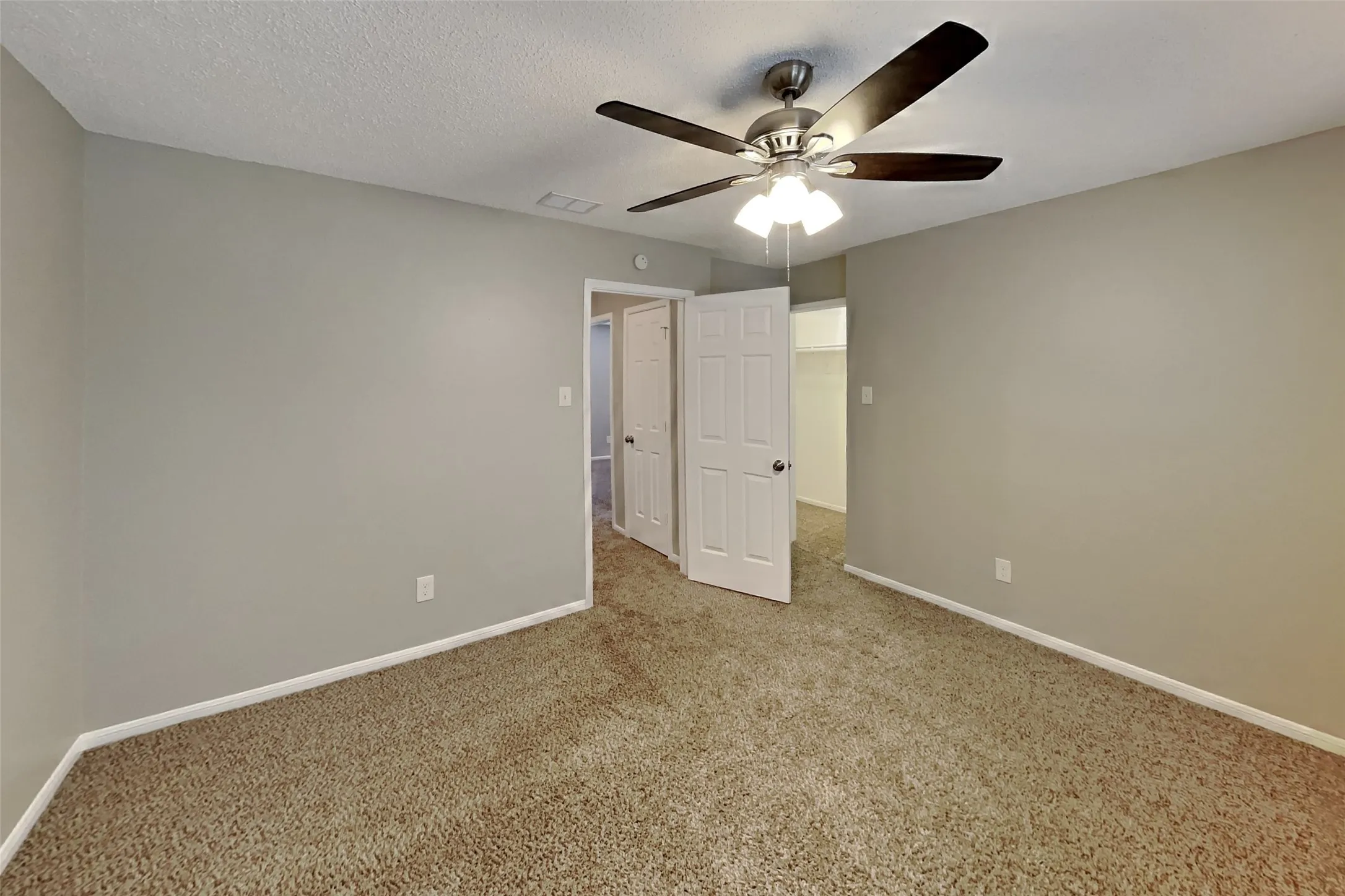 Single Family Residence For Rent in Collin County , 713 Sycamore Creek Road, Allen, Texas 75002, 4 Bedroom, 3 Bathroom, 2 Garage spaces, 2,318 Sqft, built in 1990, mls#21381512, Real Estate Agent in Allen, Homes For Rent in Collin county, Homes For Rent in Allen, Realtor in Allen Texas, Real Estate Brokerage Independent Realty Texas, Luminita Cordes Realtor