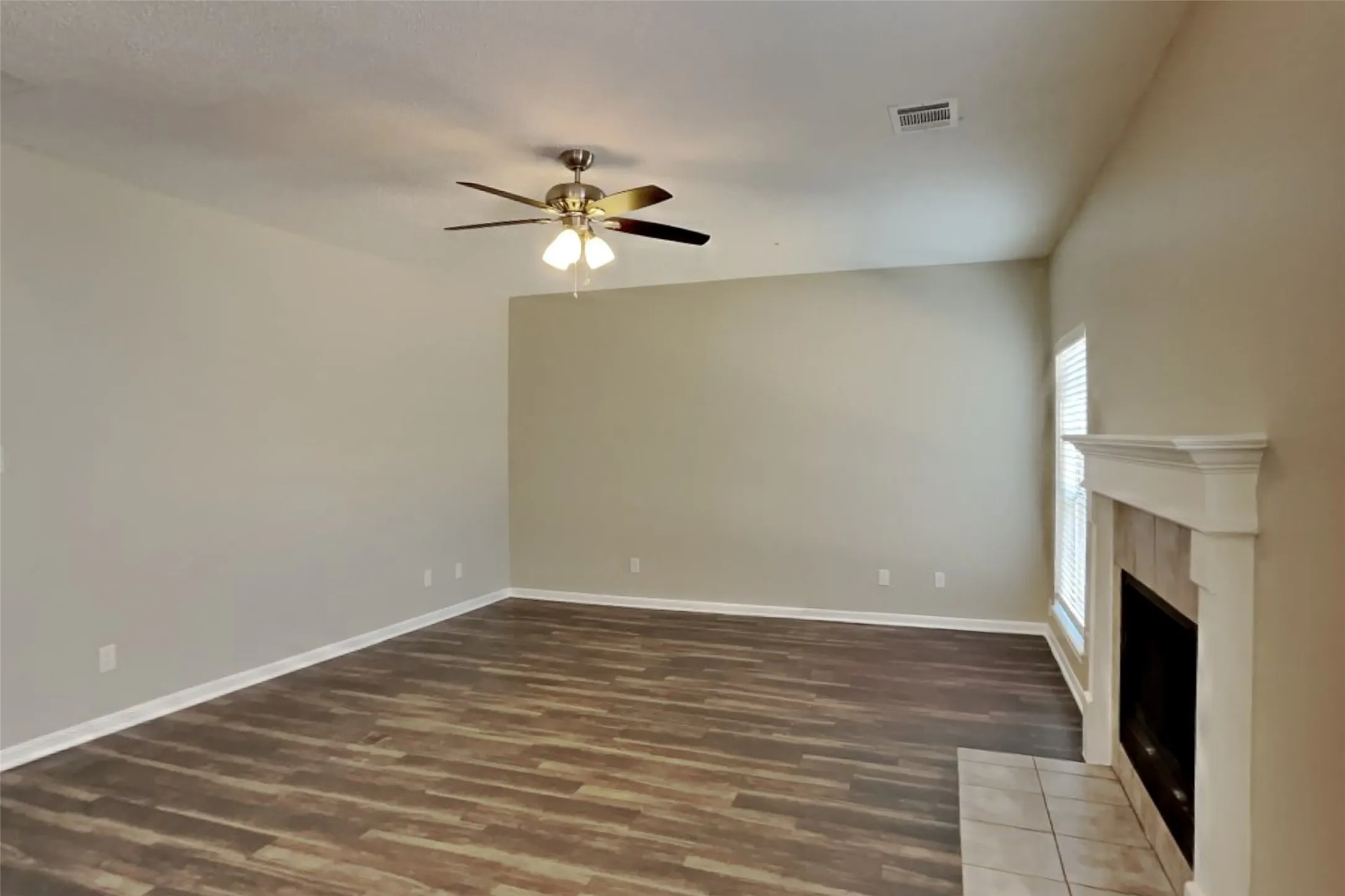 Single Family Residence For Rent in Collin County , 713 Sycamore Creek Road, Allen, Texas 75002, 4 Bedroom, 3 Bathroom, 2 Garage spaces, 2,318 Sqft, built in 1990, mls#21381512, Real Estate Agent in Allen, Homes For Rent in Collin county, Homes For Rent in Allen, Realtor in Allen Texas, Real Estate Brokerage Independent Realty Texas, Luminita Cordes Realtor