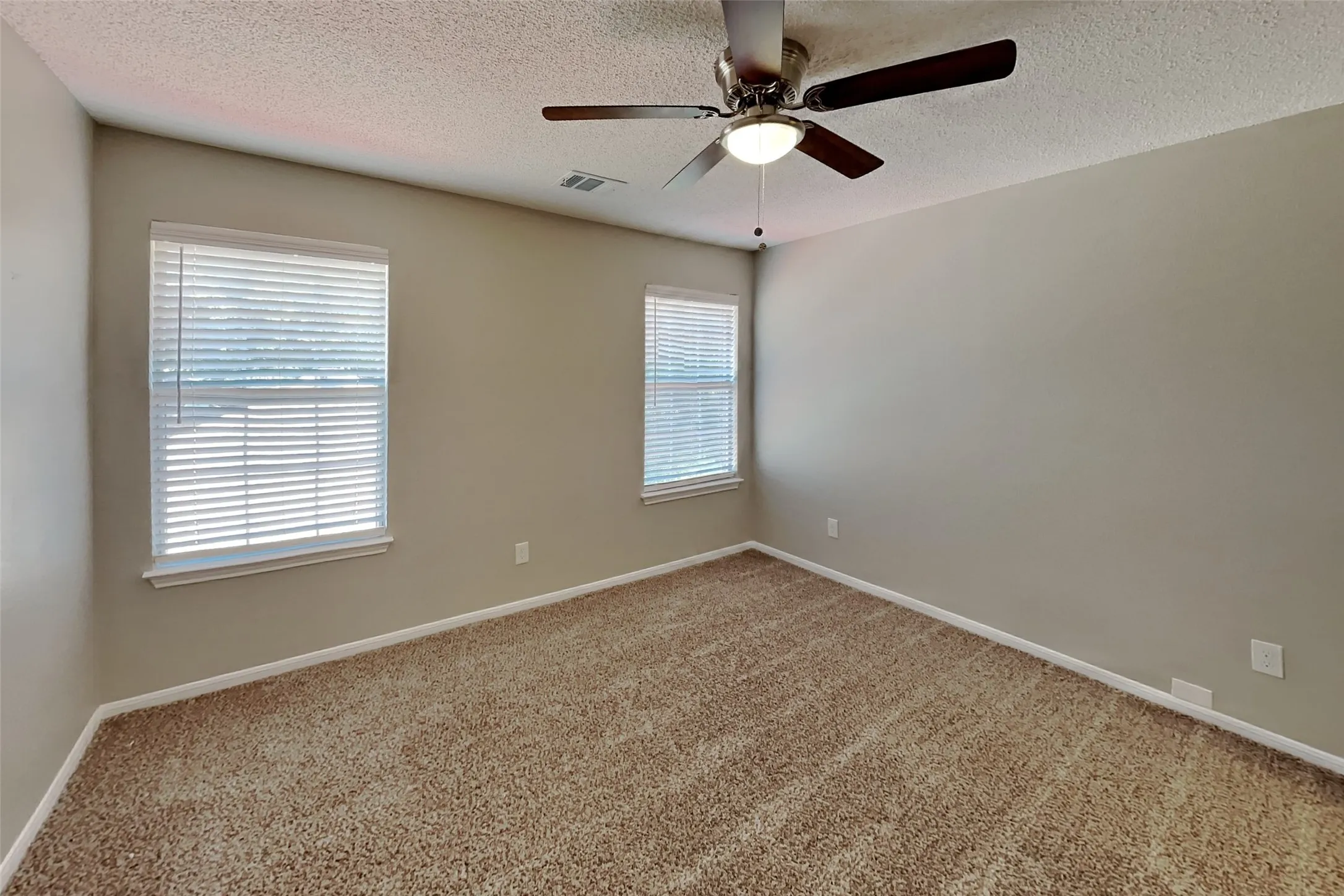 Single Family Residence For Rent in Collin County , 713 Sycamore Creek Road, Allen, Texas 75002, 4 Bedroom, 3 Bathroom, 2 Garage spaces, 2,318 Sqft, built in 1990, mls#21381512, Real Estate Agent in Allen, Homes For Rent in Collin county, Homes For Rent in Allen, Realtor in Allen Texas, Real Estate Brokerage Independent Realty Texas, Luminita Cordes Realtor