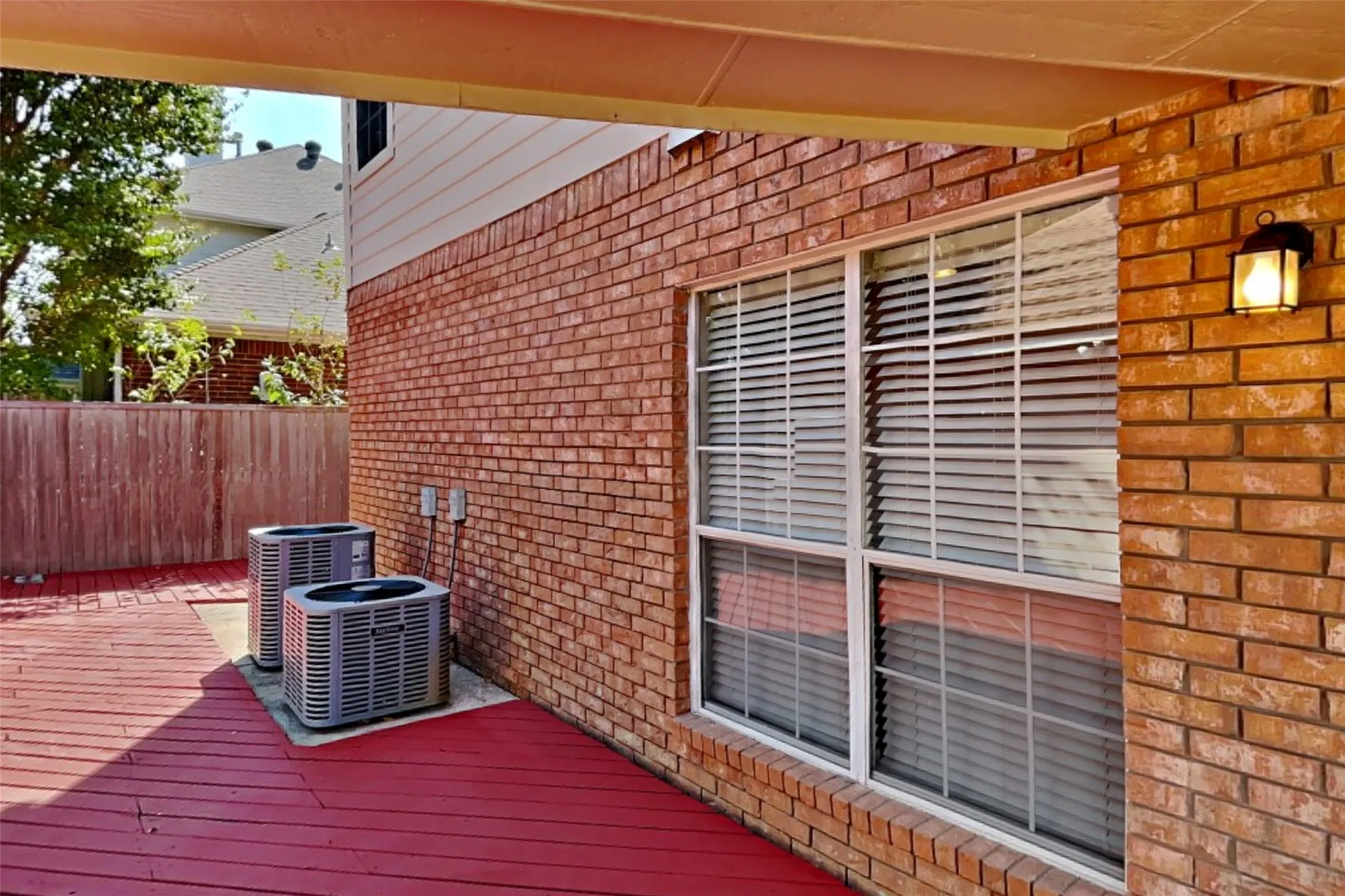 Single Family Residence For Rent in Collin County , 713 Sycamore Creek Road, Allen, Texas 75002, 4 Bedroom, 3 Bathroom, 2 Garage spaces, 2,318 Sqft, built in 1990, mls#21381512, Real Estate Agent in Allen, Homes For Rent in Collin county, Homes For Rent in Allen, Realtor in Allen Texas, Real Estate Brokerage Independent Realty Texas, Luminita Cordes Realtor