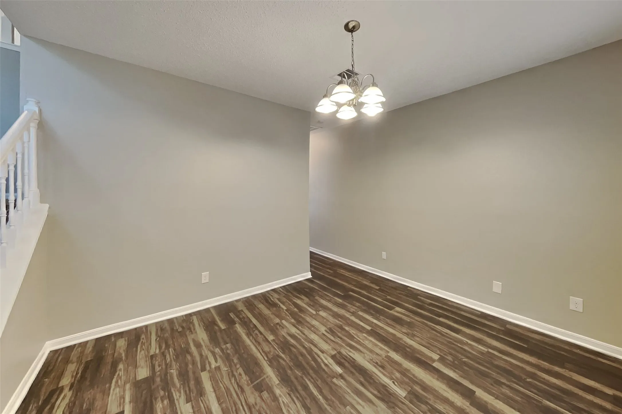 Single Family Residence For Rent in Collin County , 713 Sycamore Creek Road, Allen, Texas 75002, 4 Bedroom, 3 Bathroom, 2 Garage spaces, 2,318 Sqft, built in 1990, mls#21381512, Real Estate Agent in Allen, Homes For Rent in Collin county, Homes For Rent in Allen, Realtor in Allen Texas, Real Estate Brokerage Independent Realty Texas, Luminita Cordes Realtor