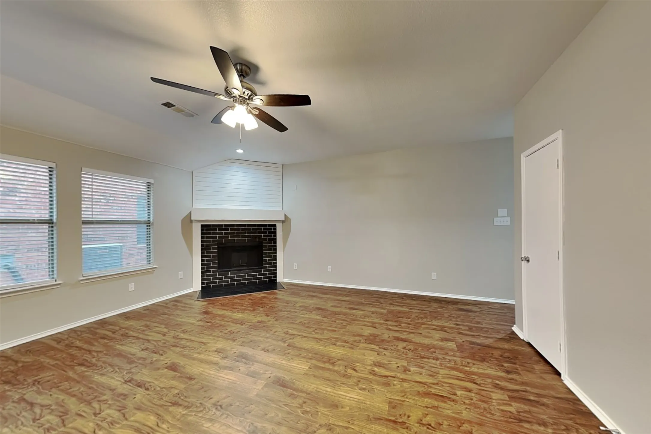 Single Family Residence For Rent in Collin County , 3201 Grant Street, Mc Kinney, Texas 75071, 3 Bedroom, 2 Bathroom, 2 Garage spaces, 1,572 Sqft, built in 2005, mls#21381517, Real Estate Agent in Mc Kinney, Homes For Rent in Collin county, Homes For Rent in Mc Kinney, Realtor in Mc Kinney Texas, Real Estate Brokerage Independent Realty Texas, Luminita Cordes Realtor