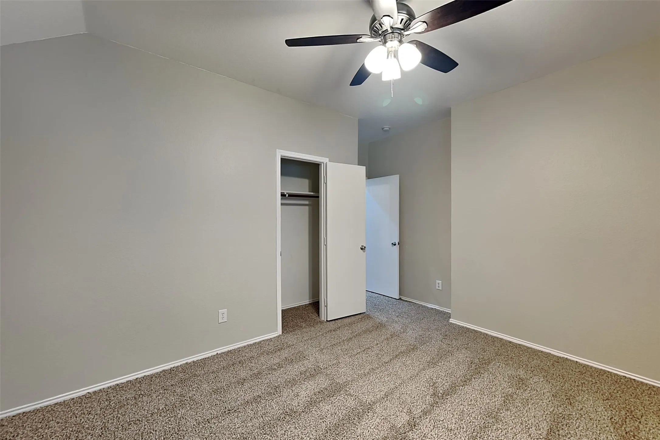 Single Family Residence For Rent in Collin County , 3201 Grant Street, Mc Kinney, Texas 75071, 3 Bedroom, 2 Bathroom, 2 Garage spaces, 1,572 Sqft, built in 2005, mls#21381517, Real Estate Agent in Mc Kinney, Homes For Rent in Collin county, Homes For Rent in Mc Kinney, Realtor in Mc Kinney Texas, Real Estate Brokerage Independent Realty Texas, Luminita Cordes Realtor