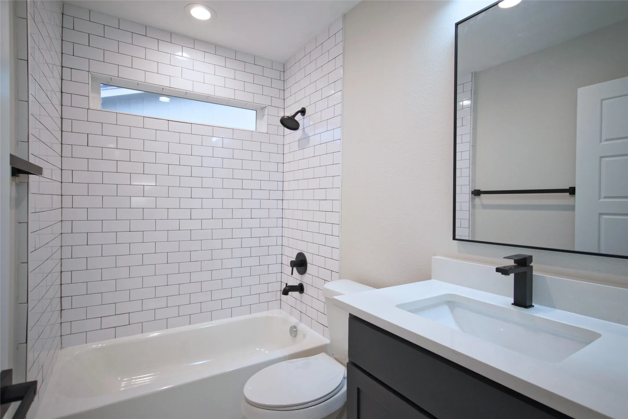 Single Family Residence For Rent in Tarrant County , 6576 Old Mill Circle, Watauga, Texas 76148, 4 Bedroom, 2 Bathroom, 2 Garage spaces, 1,659 Sqft, built in 2021, mls#21381538, Real Estate Agent in Watauga, Homes For Rent in Tarrant county, Homes For Rent in Watauga, Realtor in Watauga Texas, Real Estate Brokerage Independent Realty Texas, Luminita Cordes Realtor