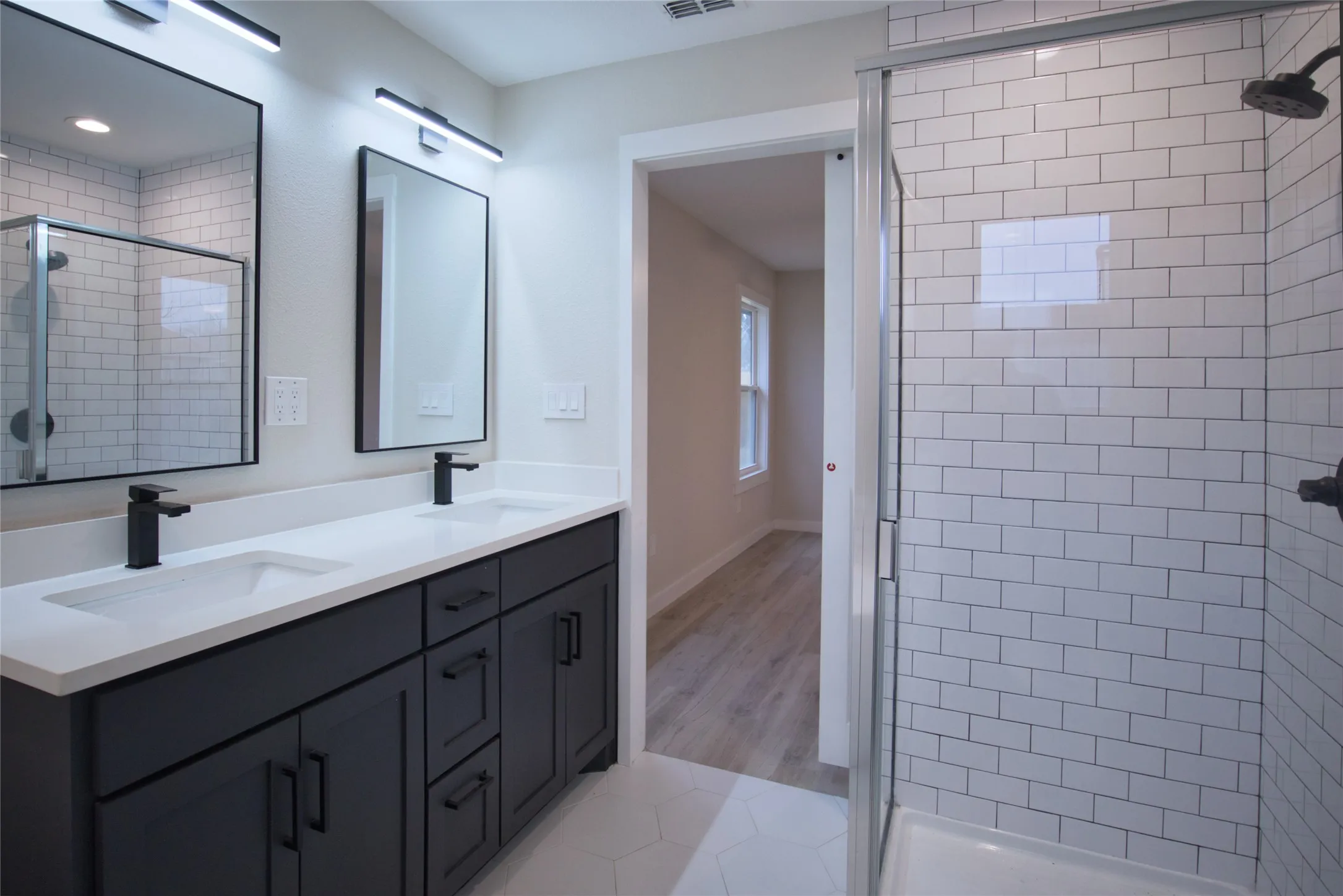 Single Family Residence For Rent in Tarrant County , 6576 Old Mill Circle, Watauga, Texas 76148, 4 Bedroom, 2 Bathroom, 2 Garage spaces, 1,659 Sqft, built in 2021, mls#21381538, Real Estate Agent in Watauga, Homes For Rent in Tarrant county, Homes For Rent in Watauga, Realtor in Watauga Texas, Real Estate Brokerage Independent Realty Texas, Luminita Cordes Realtor