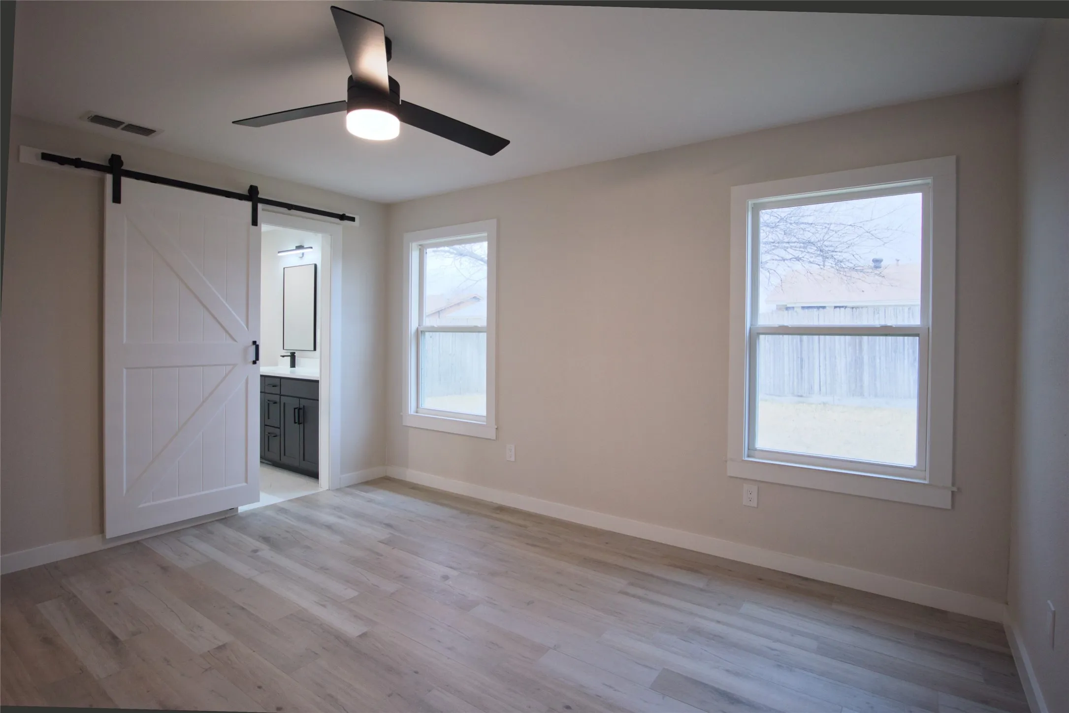 Single Family Residence For Rent in Tarrant County , 6576 Old Mill Circle, Watauga, Texas 76148, 4 Bedroom, 2 Bathroom, 2 Garage spaces, 1,659 Sqft, built in 2021, mls#21381538, Real Estate Agent in Watauga, Homes For Rent in Tarrant county, Homes For Rent in Watauga, Realtor in Watauga Texas, Real Estate Brokerage Independent Realty Texas, Luminita Cordes Realtor