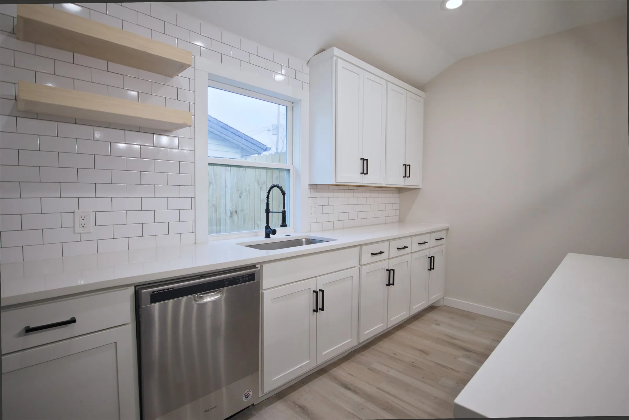 Single Family Residence For Rent in Tarrant County , 6576 Old Mill Circle, Watauga, Texas 76148, 4 Bedroom, 2 Bathroom, 2 Garage spaces, 1,659 Sqft, built in 2021, mls#21381538, Real Estate Agent in Watauga, Homes For Rent in Tarrant county, Homes For Rent in Watauga, Realtor in Watauga Texas, Real Estate Brokerage Independent Realty Texas, Luminita Cordes Realtor