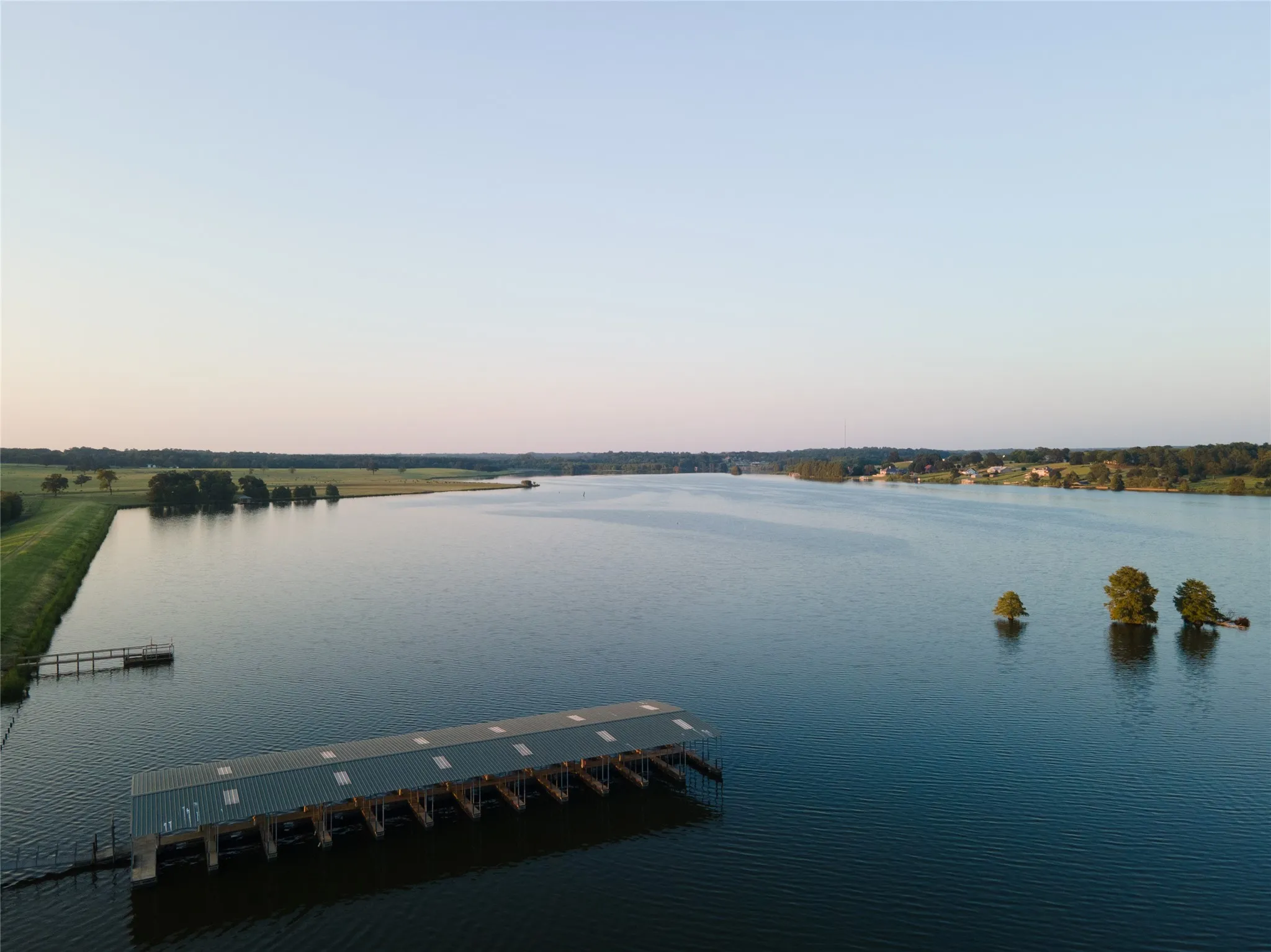 Waters Edge amenities