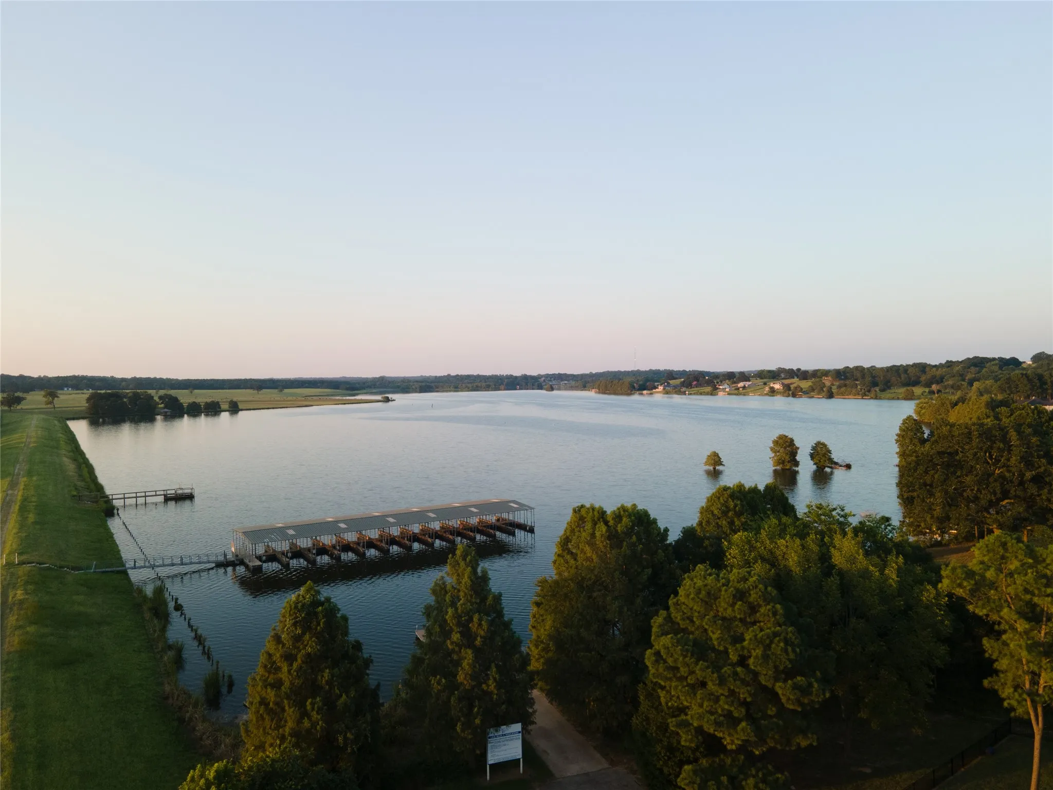Waters Edge amenities