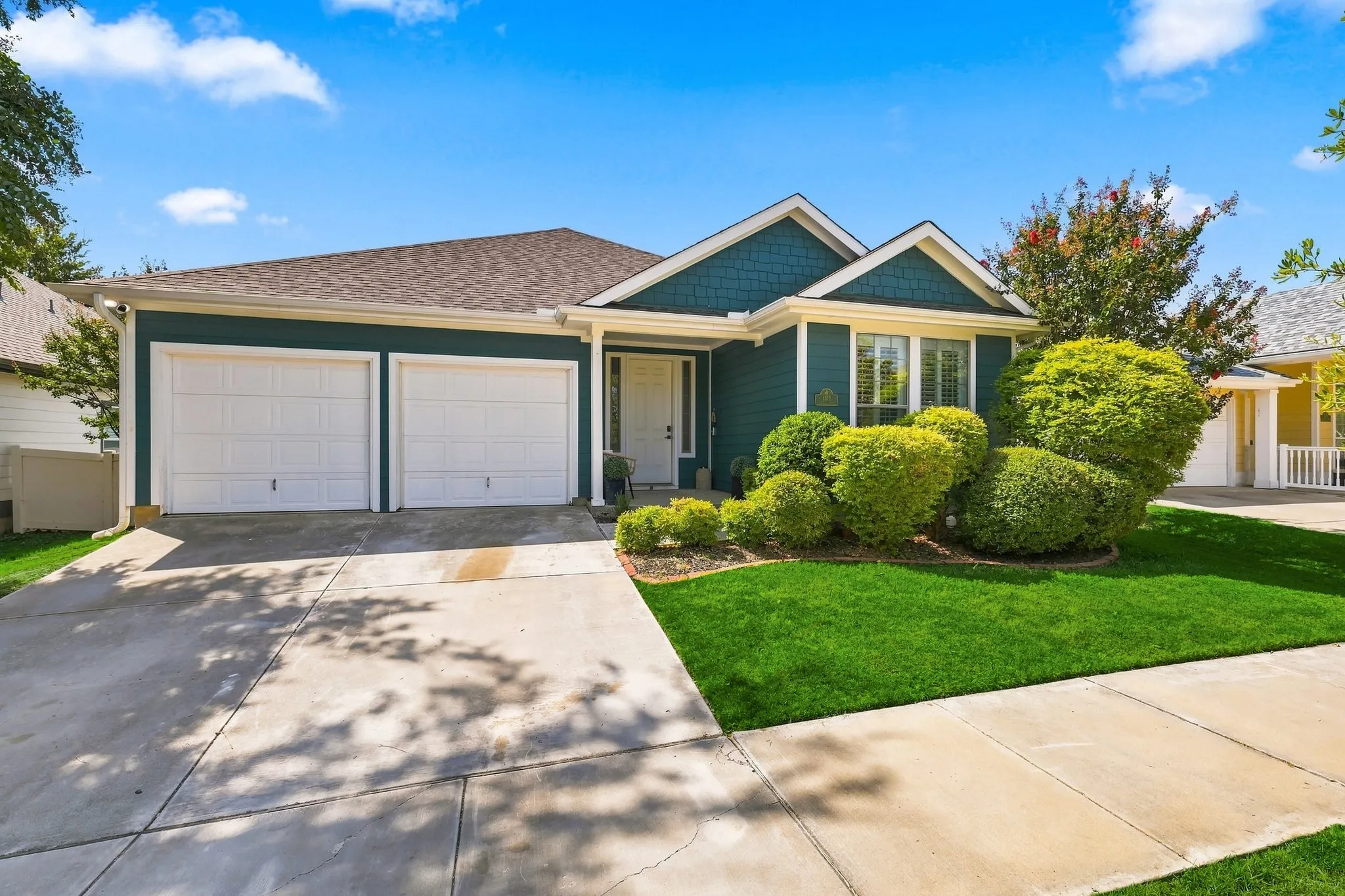 Single Family Residence For Sale in Denton County , 1512 Augusta Drive, Savannah, Texas 76227, 3 Bedroom, 2 Bathroom, 2 Garage spaces, 2,034 Sqft, built in 2008, mls#21380004, Real Estate Agent in Savannah, Homes For Sale in Denton county, Homes For Sale in Savannah, Realtor in Savannah Texas, Real Estate Brokerage Independent Realty Texas, Luminita Cordes Realtor