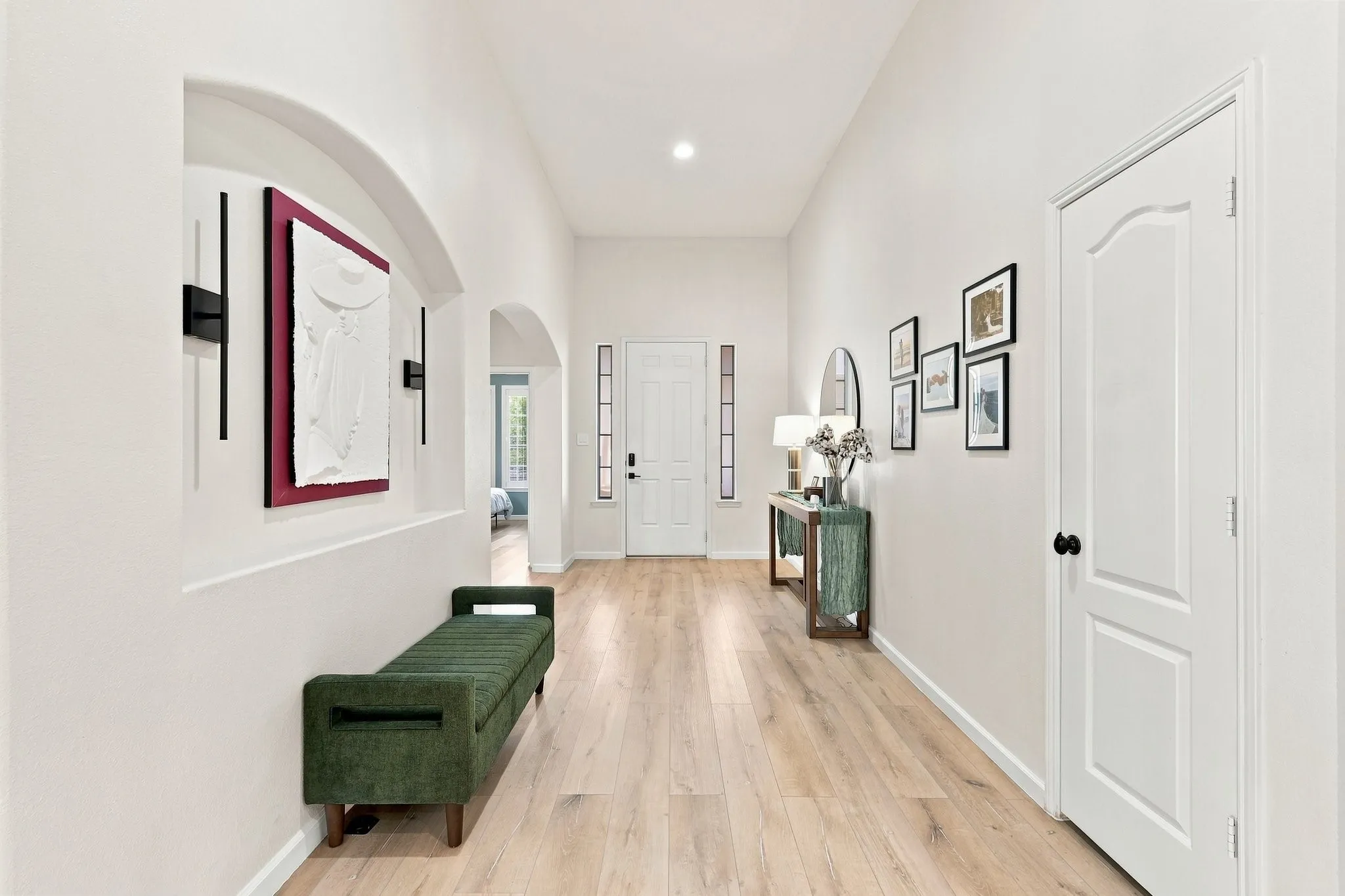 Single Family Residence For Sale in Denton County , 1512 Augusta Drive, Savannah, Texas 76227, 3 Bedroom, 2 Bathroom, 2 Garage spaces, 2,034 Sqft, built in 2008, mls#21380004, Real Estate Agent in Savannah, Homes For Sale in Denton county, Homes For Sale in Savannah, Realtor in Savannah Texas, Real Estate Brokerage Independent Realty Texas, Luminita Cordes Realtor