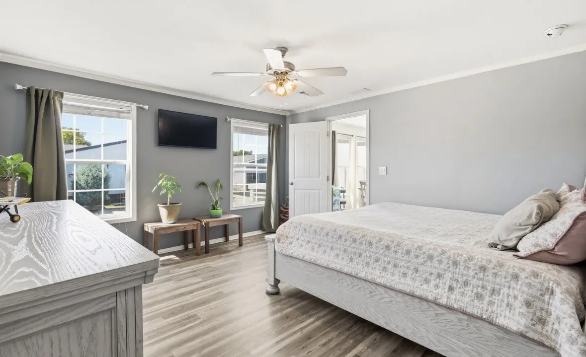 Mobile Home For Sale in Denton County , 1800 Preston on the Lake Boulevard 470, Little Elm, Texas 75068, 3 Bedroom, 2 Bathroom, Garage spaces, 1,216 Sqft, built in 2019, mls#21379172, Real Estate Agent in Little Elm, Homes For Sale in Denton county, Homes For Sale in Little Elm, Realtor in Little Elm Texas, Real Estate Brokerage Independent Realty Texas, Luminita Cordes Realtor