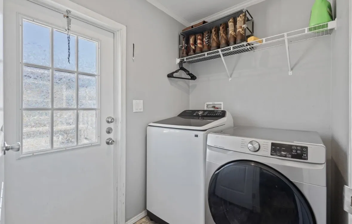 Mobile Home For Sale in Denton County , 1800 Preston on the Lake Boulevard 470, Little Elm, Texas 75068, 3 Bedroom, 2 Bathroom, Garage spaces, 1,216 Sqft, built in 2019, mls#21379172, Real Estate Agent in Little Elm, Homes For Sale in Denton county, Homes For Sale in Little Elm, Realtor in Little Elm Texas, Real Estate Brokerage Independent Realty Texas, Luminita Cordes Realtor