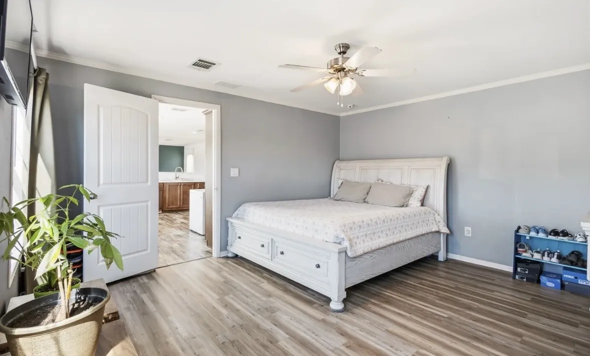 Mobile Home For Sale in Denton County , 1800 Preston on the Lake Boulevard 470, Little Elm, Texas 75068, 3 Bedroom, 2 Bathroom, Garage spaces, 1,216 Sqft, built in 2019, mls#21379172, Real Estate Agent in Little Elm, Homes For Sale in Denton county, Homes For Sale in Little Elm, Realtor in Little Elm Texas, Real Estate Brokerage Independent Realty Texas, Luminita Cordes Realtor