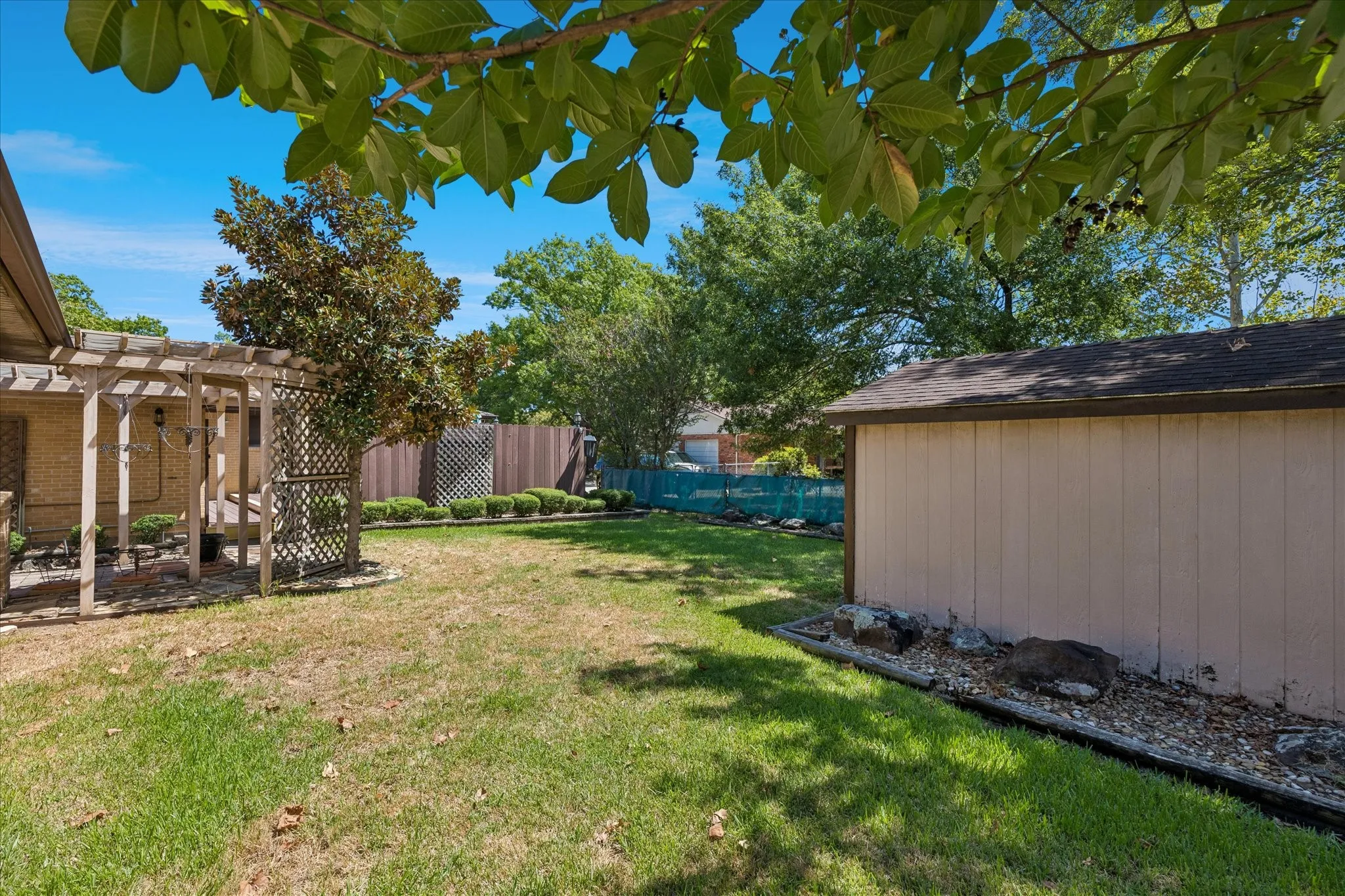 Single Family Residence For Sale in Cooke County , 601 Line Drive, Gainesville, Texas 76240, 3 Bedroom, 3 Bathroom, 2 Garage spaces, 1,750 Sqft, built in 1950, mls#21380312, Real Estate Agent in Gainesville, Homes For Sale in Cooke county, Homes For Sale in Gainesville, Realtor in Gainesville Texas, Real Estate Brokerage Independent Realty Texas, Luminita Cordes Realtor