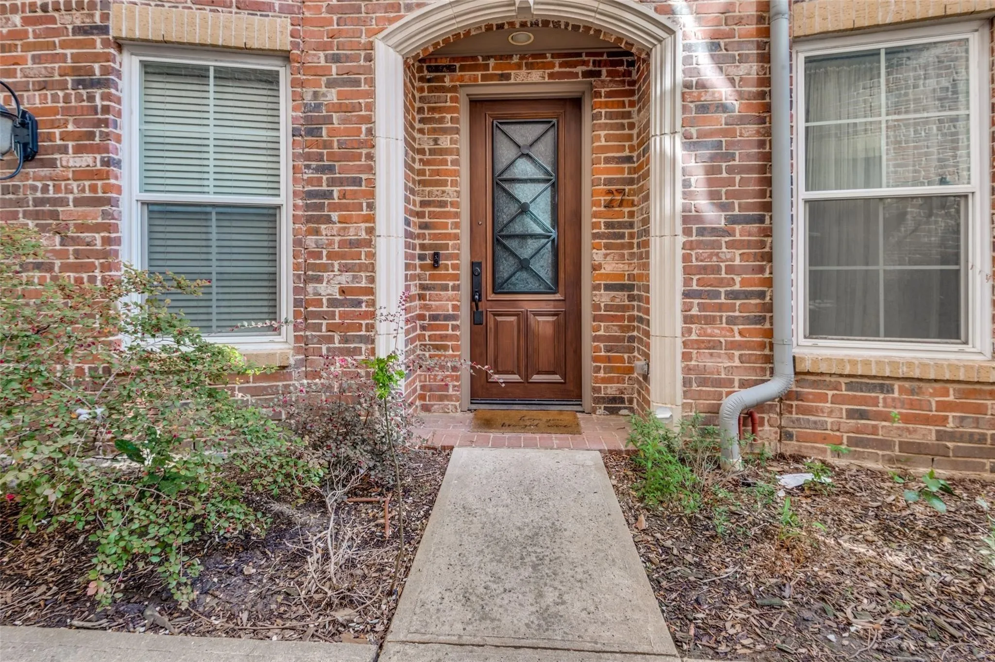 Townhouse For Rent in Dallas County , 3200 Ross Avenue 27, Dallas, Texas 75204, 3 Bedroom, 4 Bathroom, 2 Garage spaces, 2,022 Sqft, built in 2011, mls#21379230, Real Estate Agent in Dallas, Homes For Rent in Dallas county, Homes For Rent in Dallas, Realtor in Dallas Texas, Real Estate Brokerage Independent Realty Texas, Luminita Cordes Realtor