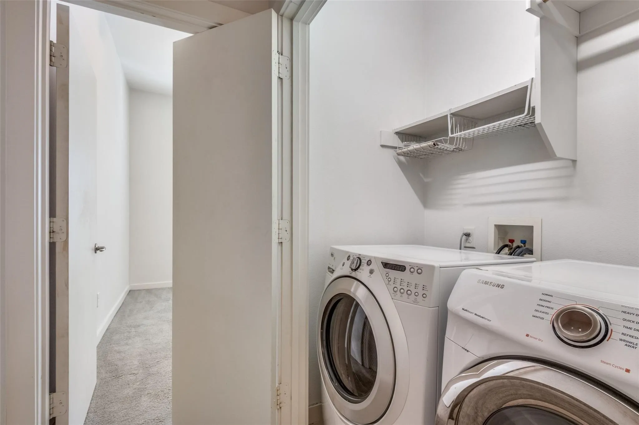 Townhouse For Rent in Dallas County , 3200 Ross Avenue 27, Dallas, Texas 75204, 3 Bedroom, 4 Bathroom, 2 Garage spaces, 2,022 Sqft, built in 2011, mls#21379230, Real Estate Agent in Dallas, Homes For Rent in Dallas county, Homes For Rent in Dallas, Realtor in Dallas Texas, Real Estate Brokerage Independent Realty Texas, Luminita Cordes Realtor