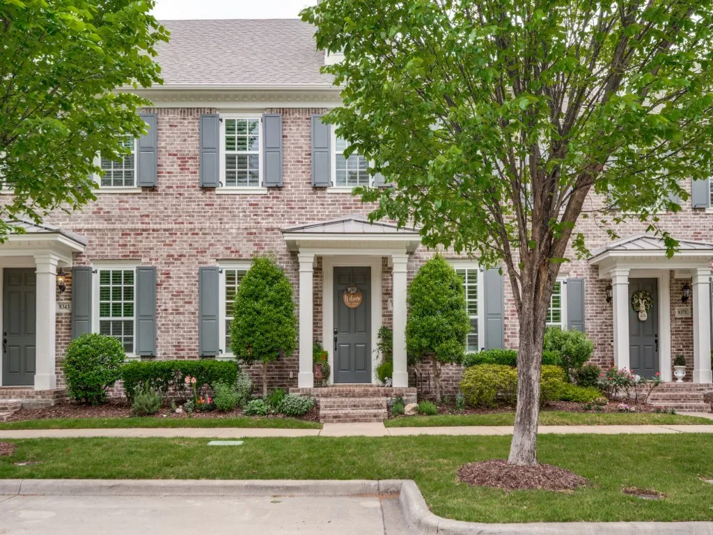 Townhouse For Sale in Denton County , 8357 Canal Street, Frisco, Texas 75034, 3 Bedroom, 3 Bathroom, 2 Garage spaces, 2,238 Sqft, built in 2015, mls#21380496, Real Estate Agent in Frisco, Homes For Sale in Denton county, Homes For Sale in Frisco, Realtor in Frisco Texas, Real Estate Brokerage Independent Realty Texas, Luminita Cordes Realtor