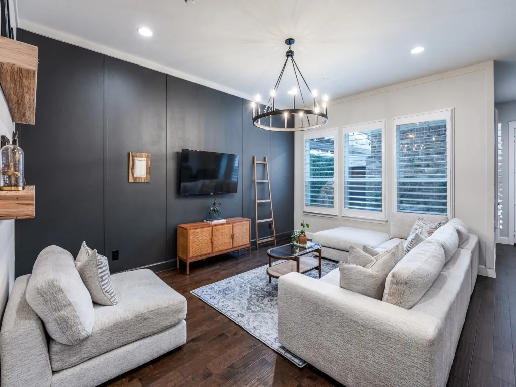 Townhouse For Sale in Denton County , 8357 Canal Street, Frisco, Texas 75034, 3 Bedroom, 3 Bathroom, 2 Garage spaces, 2,238 Sqft, built in 2015, mls#21380496, Real Estate Agent in Frisco, Homes For Sale in Denton county, Homes For Sale in Frisco, Realtor in Frisco Texas, Real Estate Brokerage Independent Realty Texas, Luminita Cordes Realtor