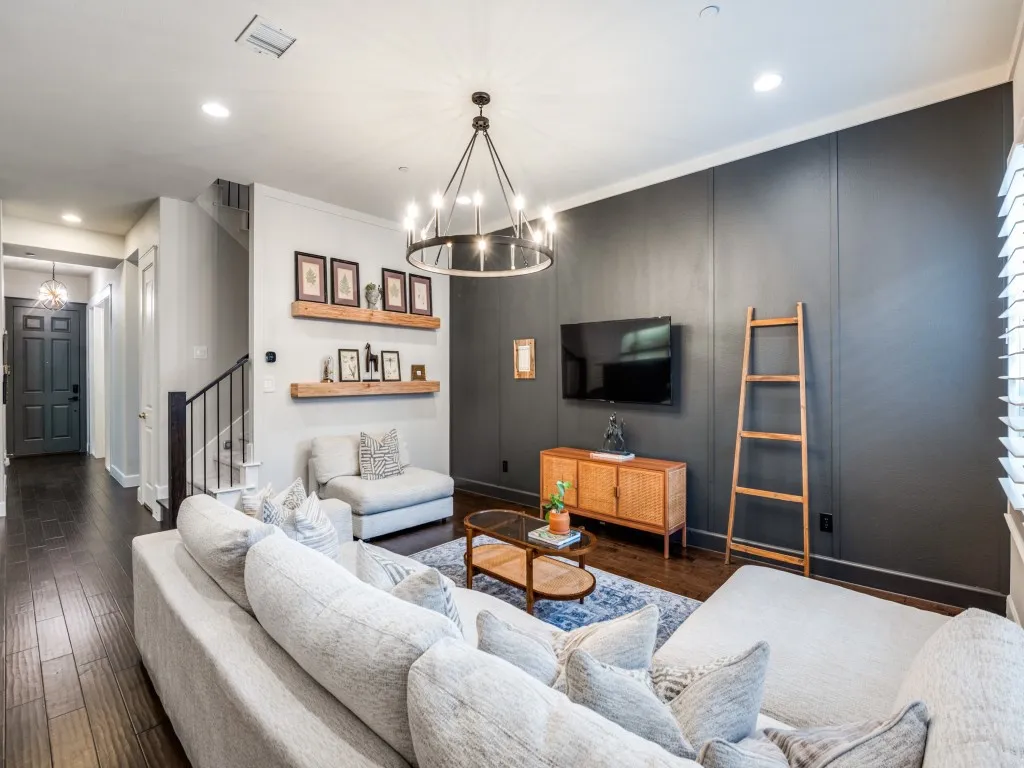 Townhouse For Sale in Denton County , 8357 Canal Street, Frisco, Texas 75034, 3 Bedroom, 3 Bathroom, 2 Garage spaces, 2,238 Sqft, built in 2015, mls#21380496, Real Estate Agent in Frisco, Homes For Sale in Denton county, Homes For Sale in Frisco, Realtor in Frisco Texas, Real Estate Brokerage Independent Realty Texas, Luminita Cordes Realtor