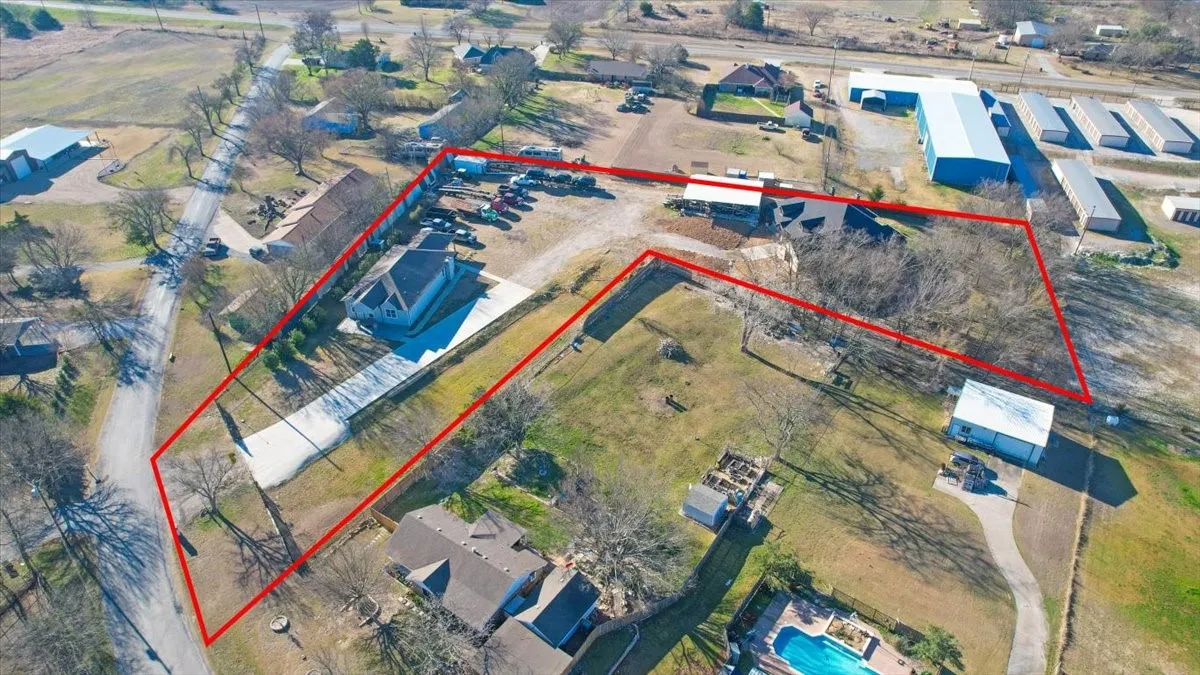 Single Family Residence For Sale in Grayson County , 920 Oil Mill Road, Van Alstyne, Texas 75495, 5 Bedroom, 3 Bathroom, Garage spaces, 3,984 Sqft, built in 2025, mls#21381549, Real Estate Agent in Van Alstyne, Homes For Sale in Grayson county, Homes For Sale in Van Alstyne, Realtor in Van Alstyne Texas, Real Estate Brokerage Independent Realty Texas, Luminita Cordes Realtor