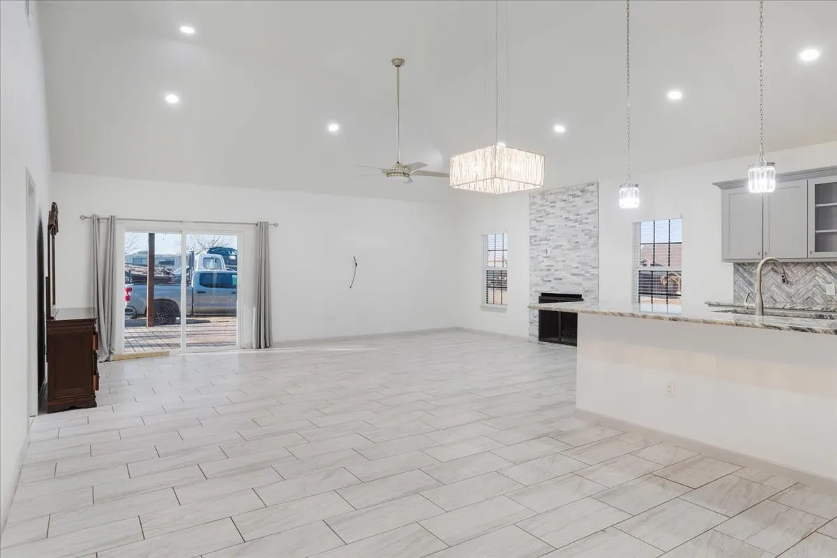 Single Family Residence For Sale in Grayson County , 920 Oil Mill Road, Van Alstyne, Texas 75495, 5 Bedroom, 3 Bathroom, Garage spaces, 3,984 Sqft, built in 2025, mls#21381549, Real Estate Agent in Van Alstyne, Homes For Sale in Grayson county, Homes For Sale in Van Alstyne, Realtor in Van Alstyne Texas, Real Estate Brokerage Independent Realty Texas, Luminita Cordes Realtor