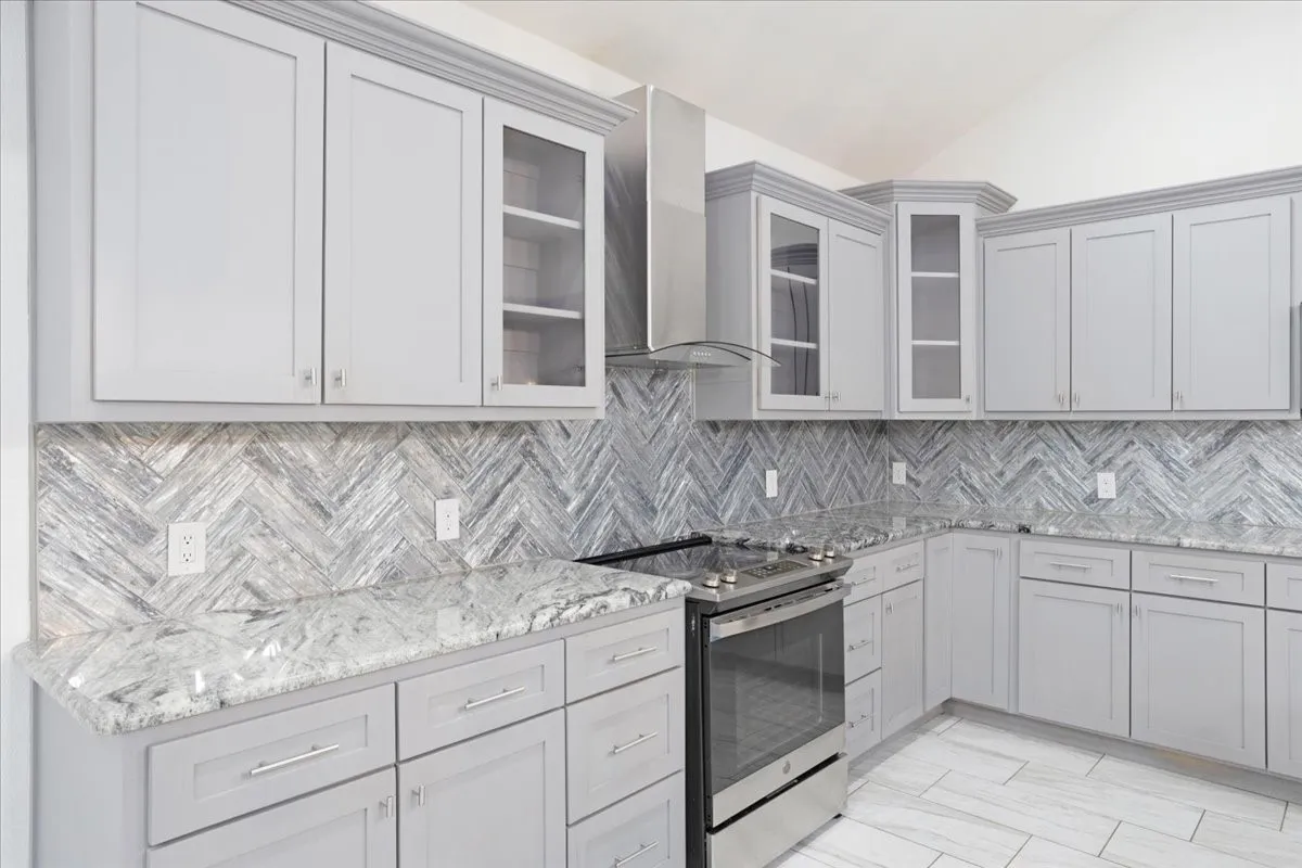 Single Family Residence For Sale in Grayson County , 920 Oil Mill Road, Van Alstyne, Texas 75495, 5 Bedroom, 3 Bathroom, Garage spaces, 3,984 Sqft, built in 2025, mls#21381549, Real Estate Agent in Van Alstyne, Homes For Sale in Grayson county, Homes For Sale in Van Alstyne, Realtor in Van Alstyne Texas, Real Estate Brokerage Independent Realty Texas, Luminita Cordes Realtor