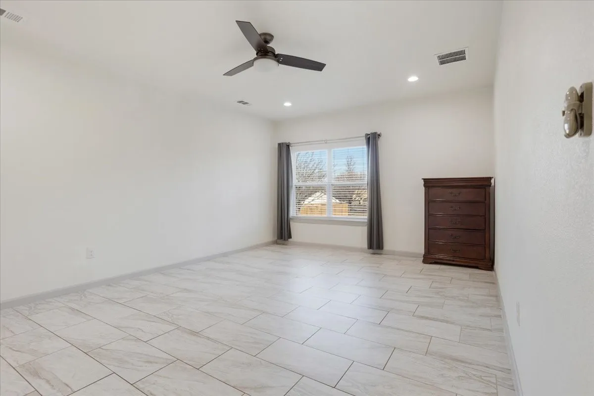 Single Family Residence For Sale in Grayson County , 920 Oil Mill Road, Van Alstyne, Texas 75495, 5 Bedroom, 3 Bathroom, Garage spaces, 3,984 Sqft, built in 2025, mls#21381549, Real Estate Agent in Van Alstyne, Homes For Sale in Grayson county, Homes For Sale in Van Alstyne, Realtor in Van Alstyne Texas, Real Estate Brokerage Independent Realty Texas, Luminita Cordes Realtor