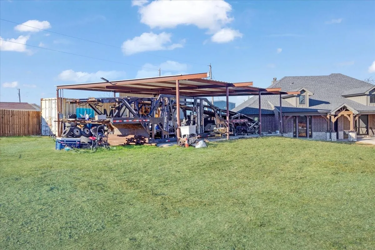 Single Family Residence For Sale in Grayson County , 920 Oil Mill Road, Van Alstyne, Texas 75495, 5 Bedroom, 3 Bathroom, Garage spaces, 3,984 Sqft, built in 2025, mls#21381549, Real Estate Agent in Van Alstyne, Homes For Sale in Grayson county, Homes For Sale in Van Alstyne, Realtor in Van Alstyne Texas, Real Estate Brokerage Independent Realty Texas, Luminita Cordes Realtor